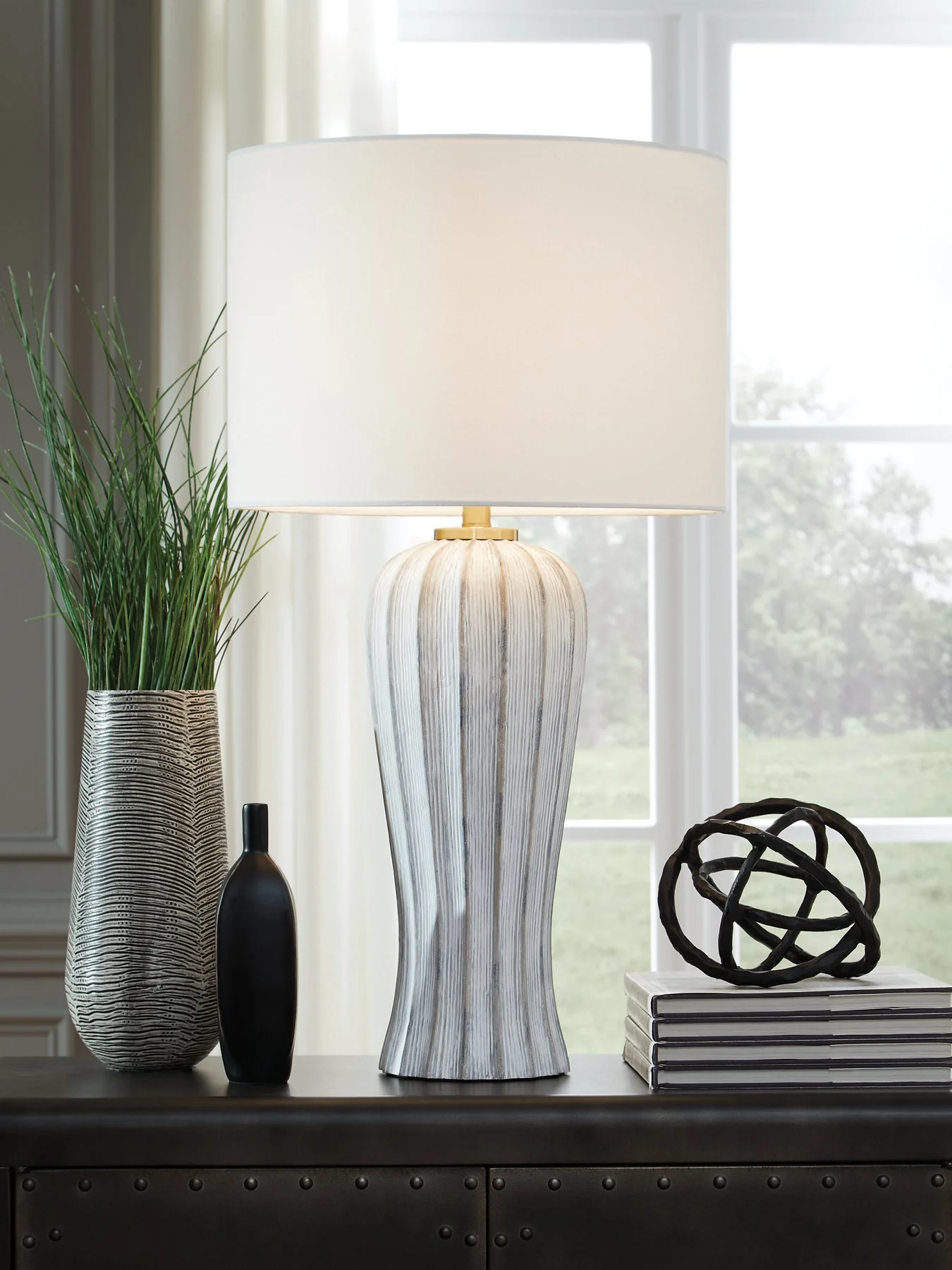 Lanwell Table Lamp - Image 2