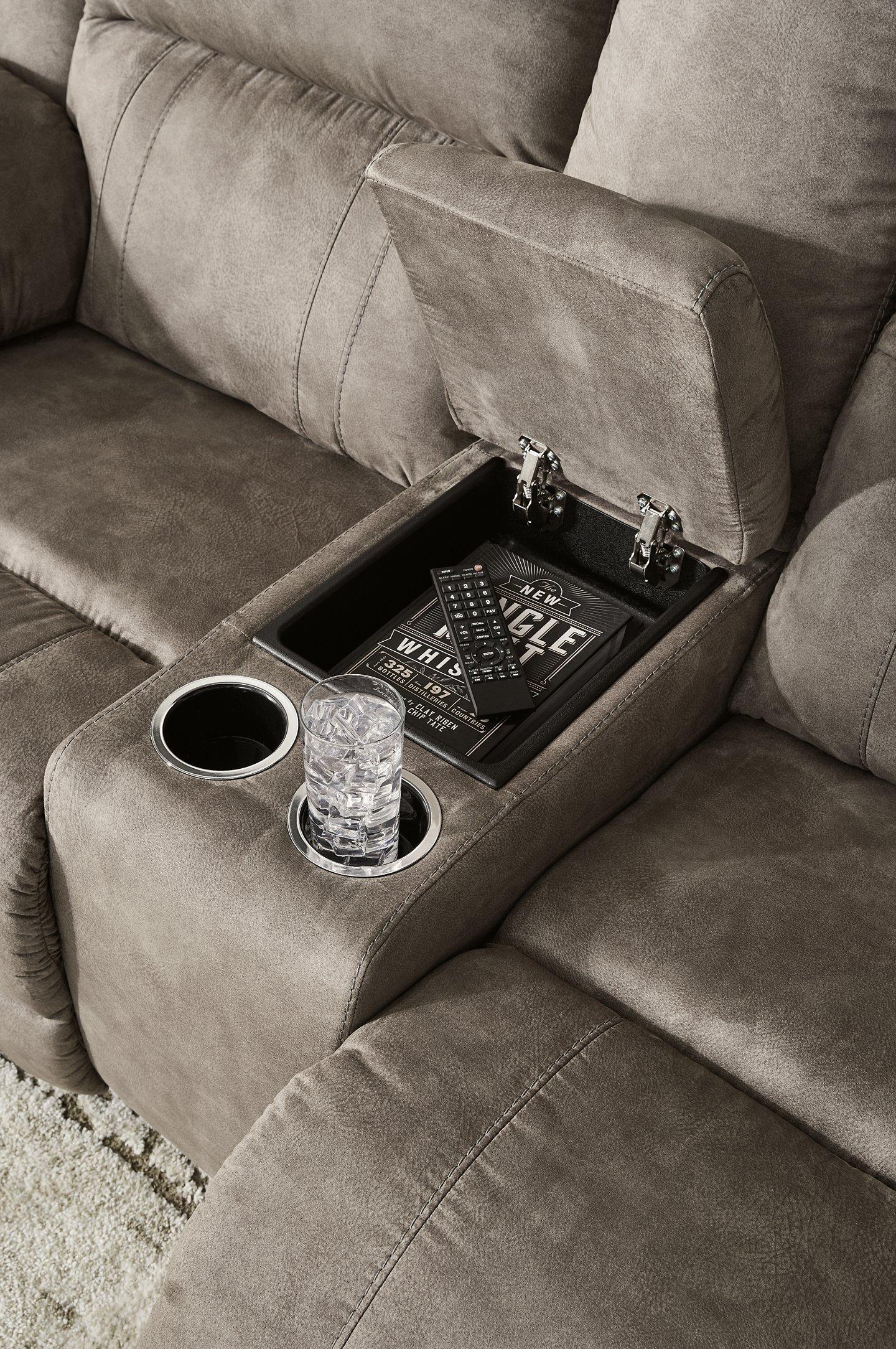 Laresview Living Room Set - Image 4