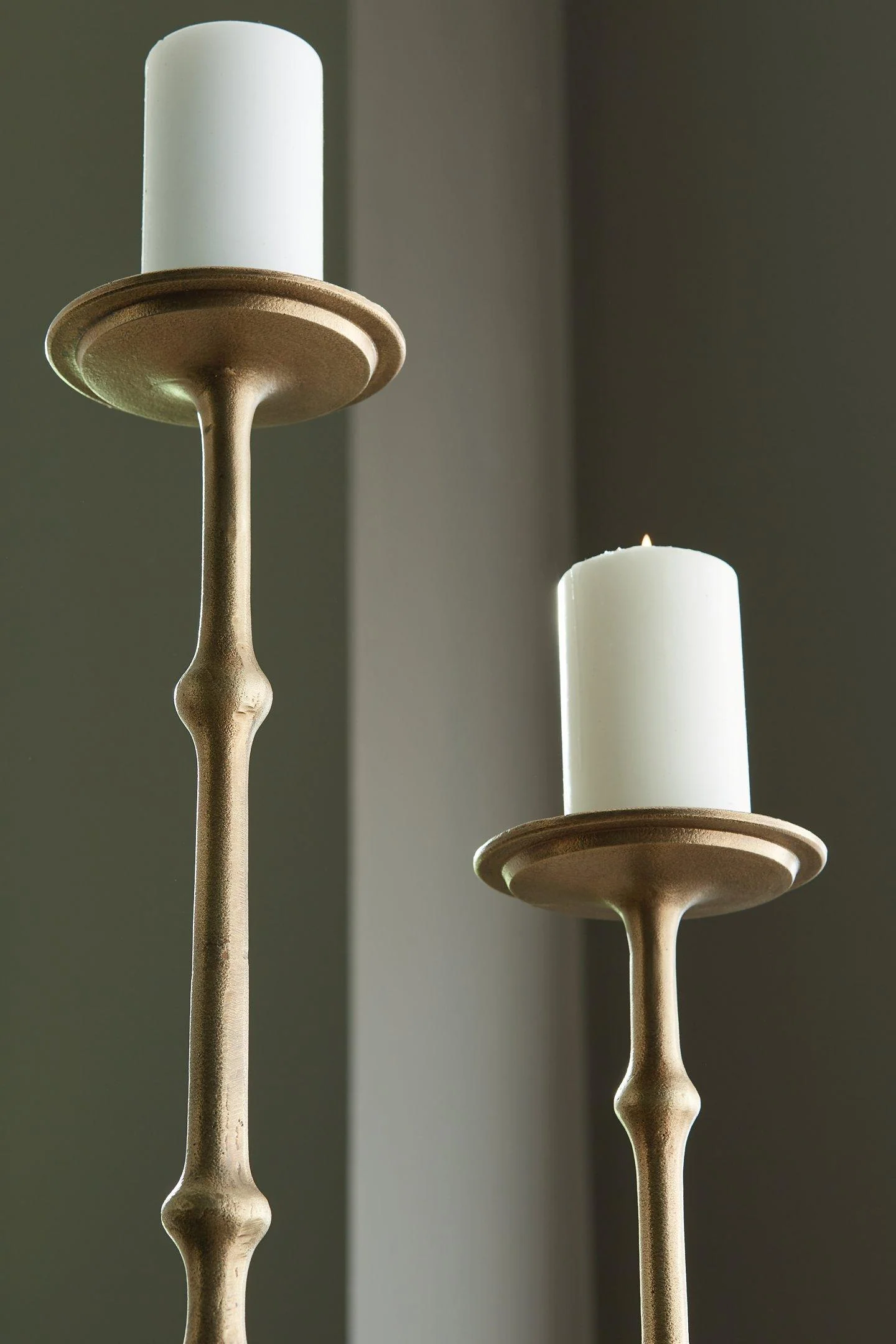 Larwick Candle Holder (Set of 2) - Image 5