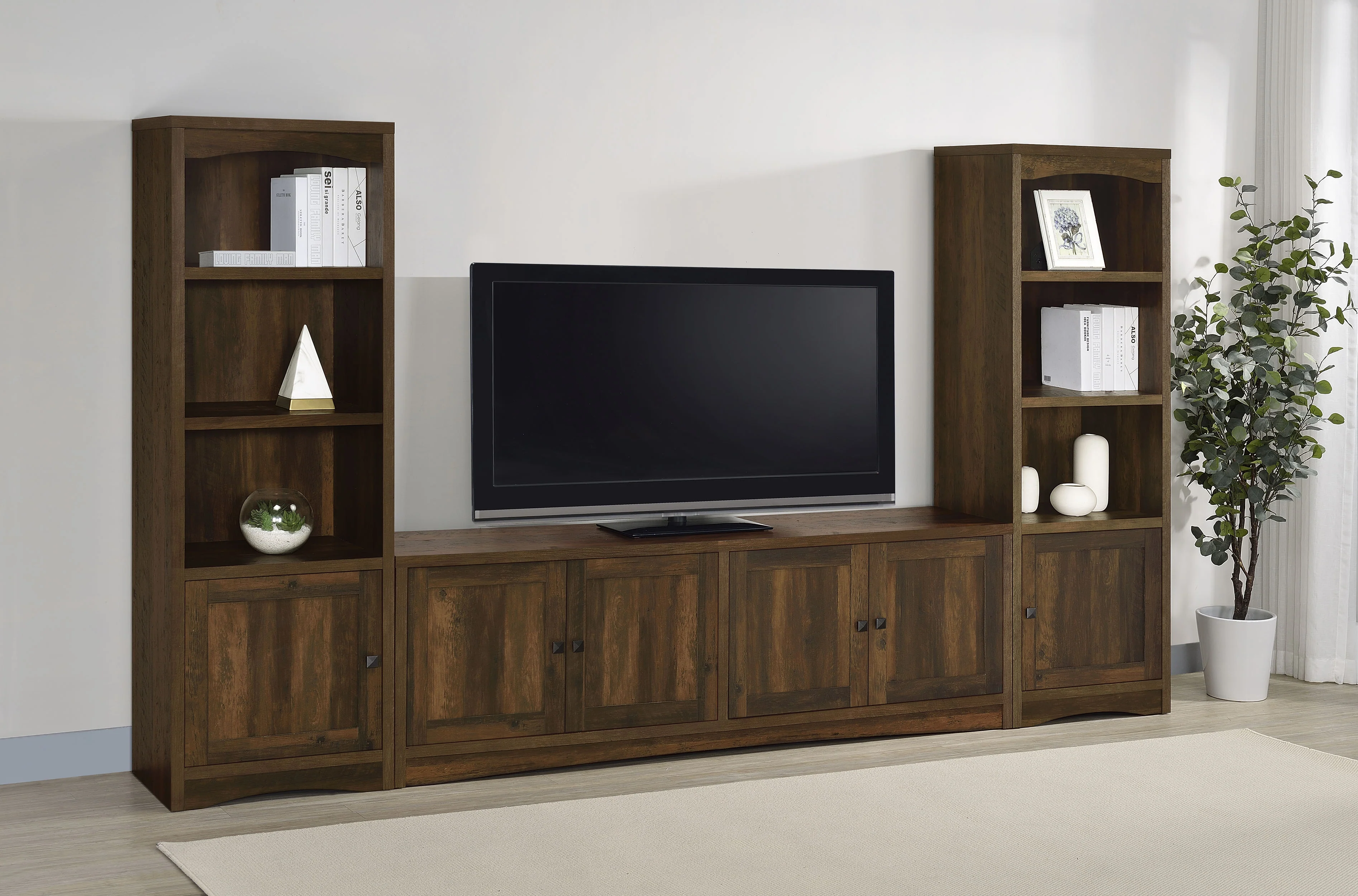 Laughlin Entertainment Center - Image 19