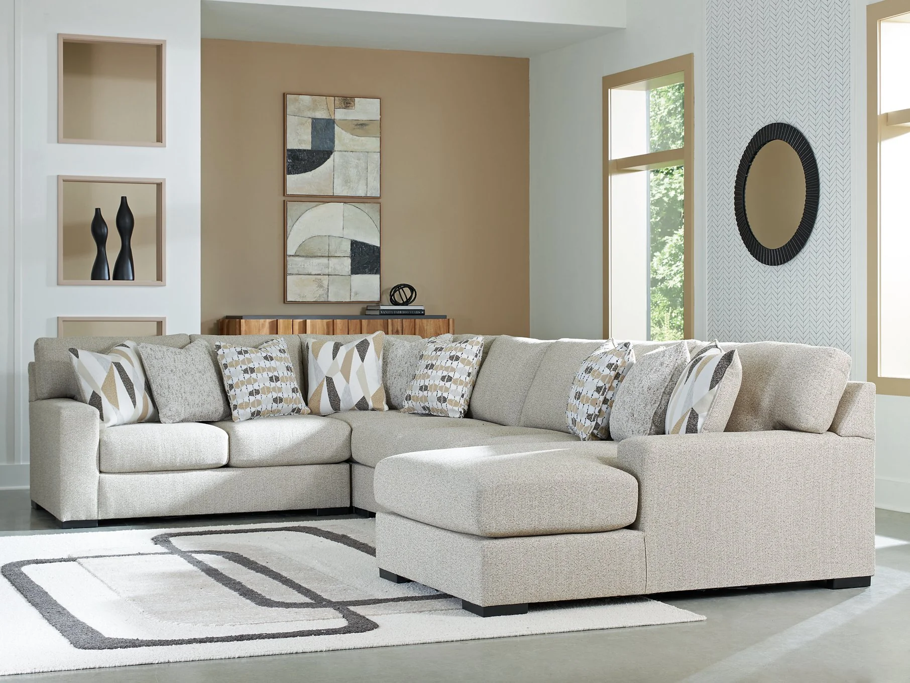 Laurelgrove Sectional with Chaise - Image 10