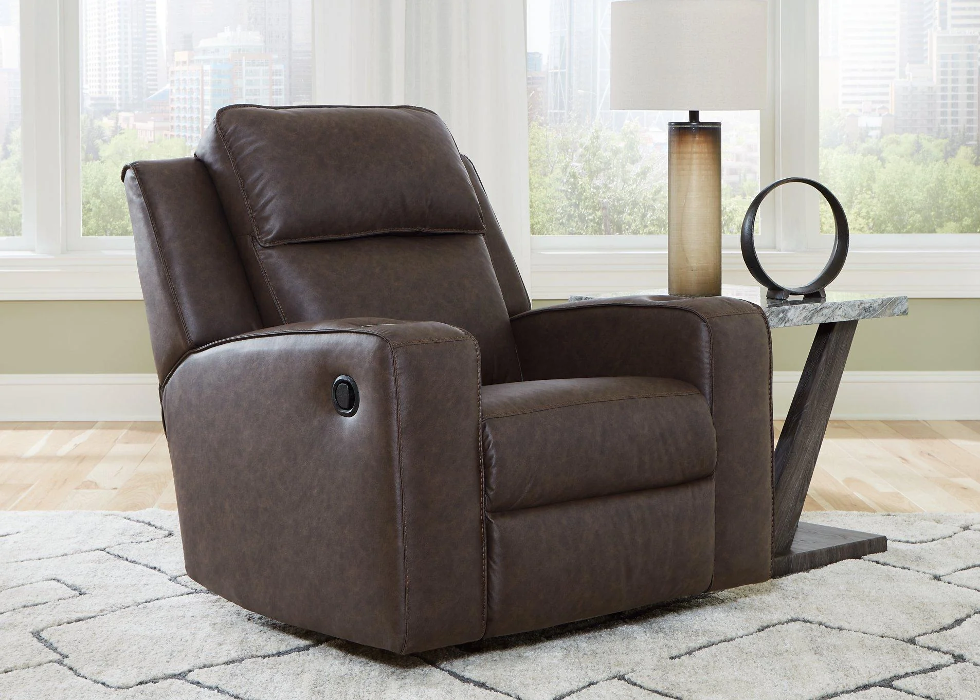 Lavenhorne Recliner - Image 2