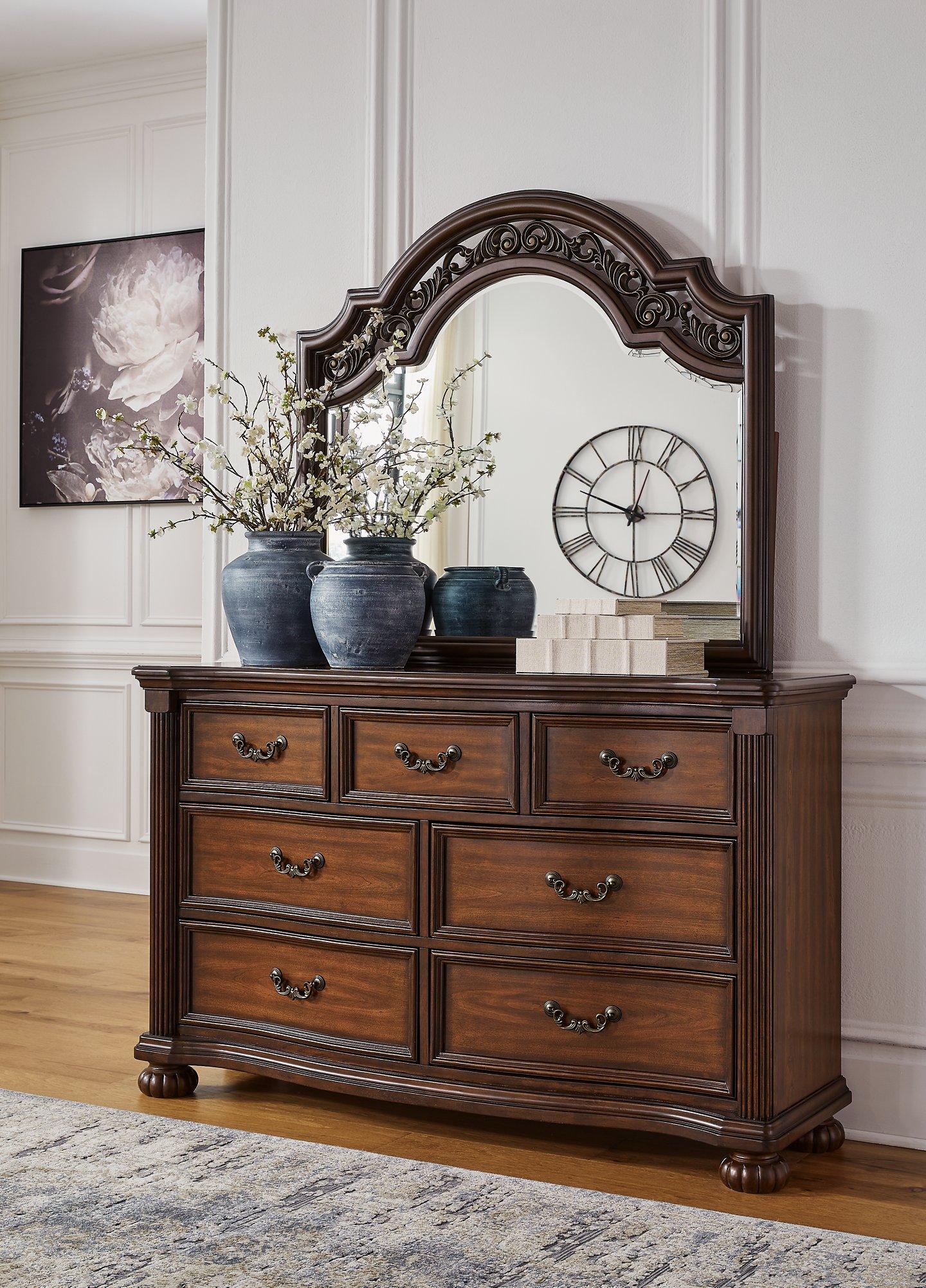 Lavinton Bedroom Set - Image 8