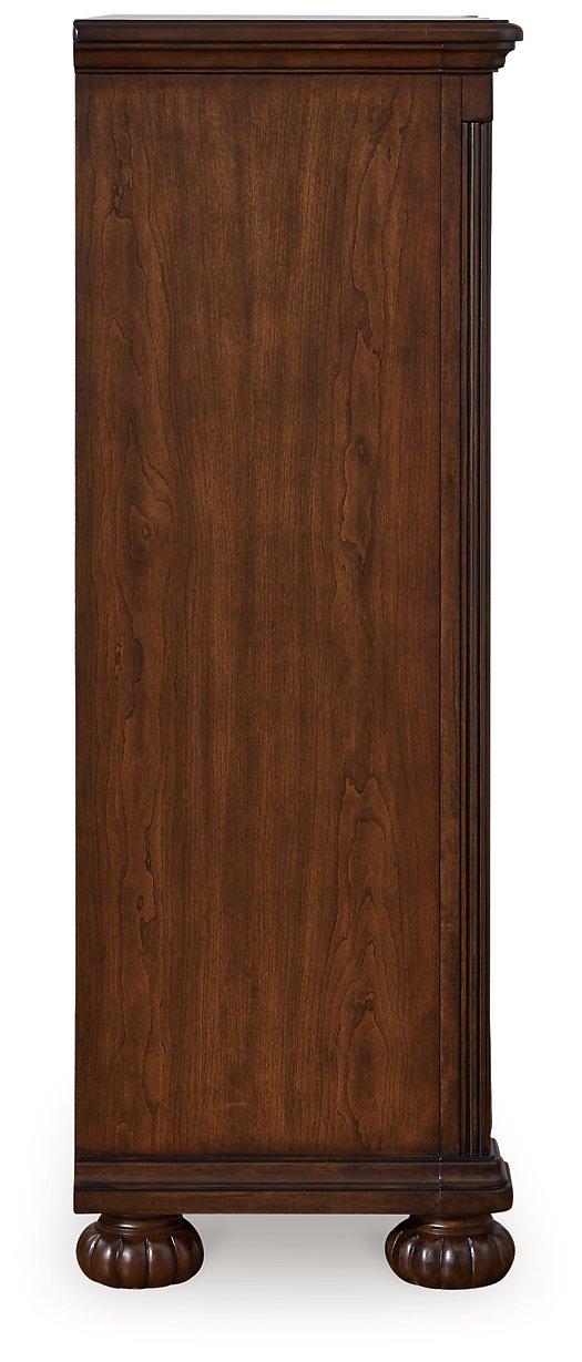 Lavinton Chest of Drawers - Image 7