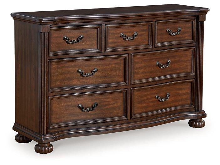 Lavinton Dresser and Mirror - Image 4