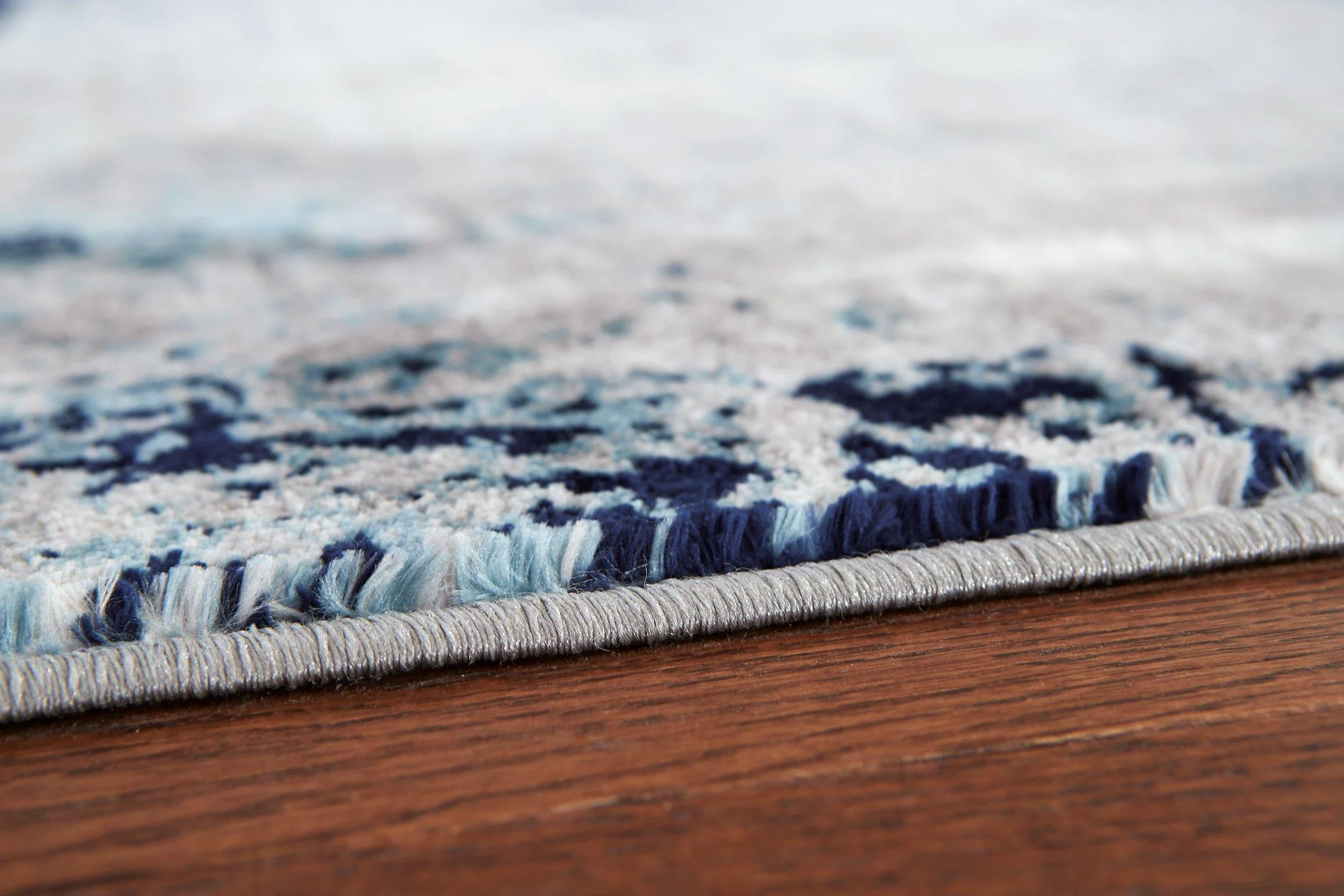 Leonelle 7'10" x 10' Rug - Image 5