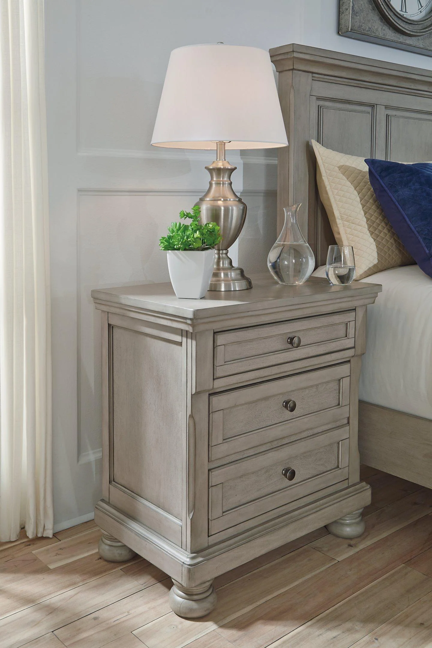 Lettner Nightstand - Image 2
