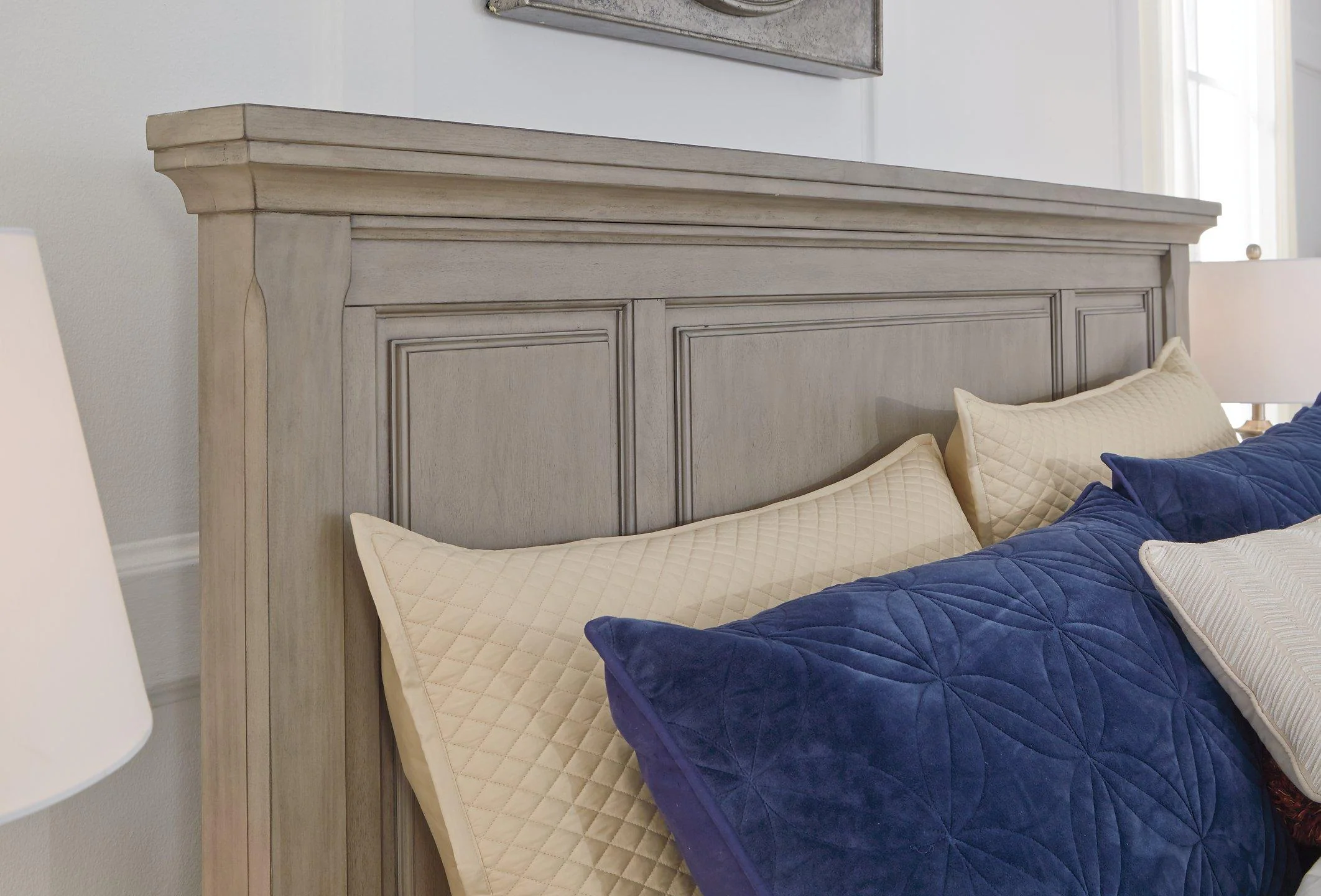 Lettner Panel Storage Bed - Image 7