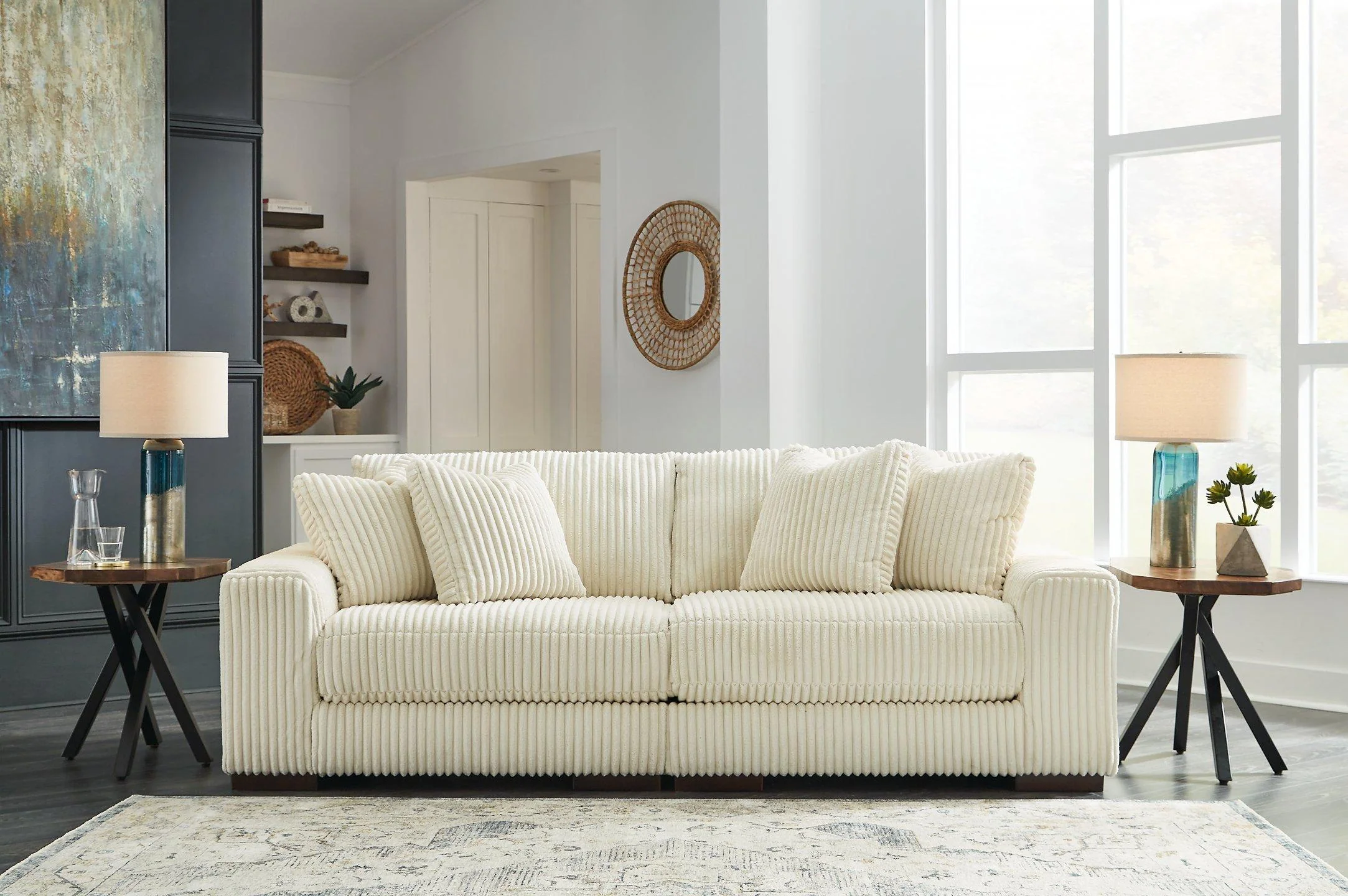Lindyn 2-Piece Sectional Sofa - Image 2