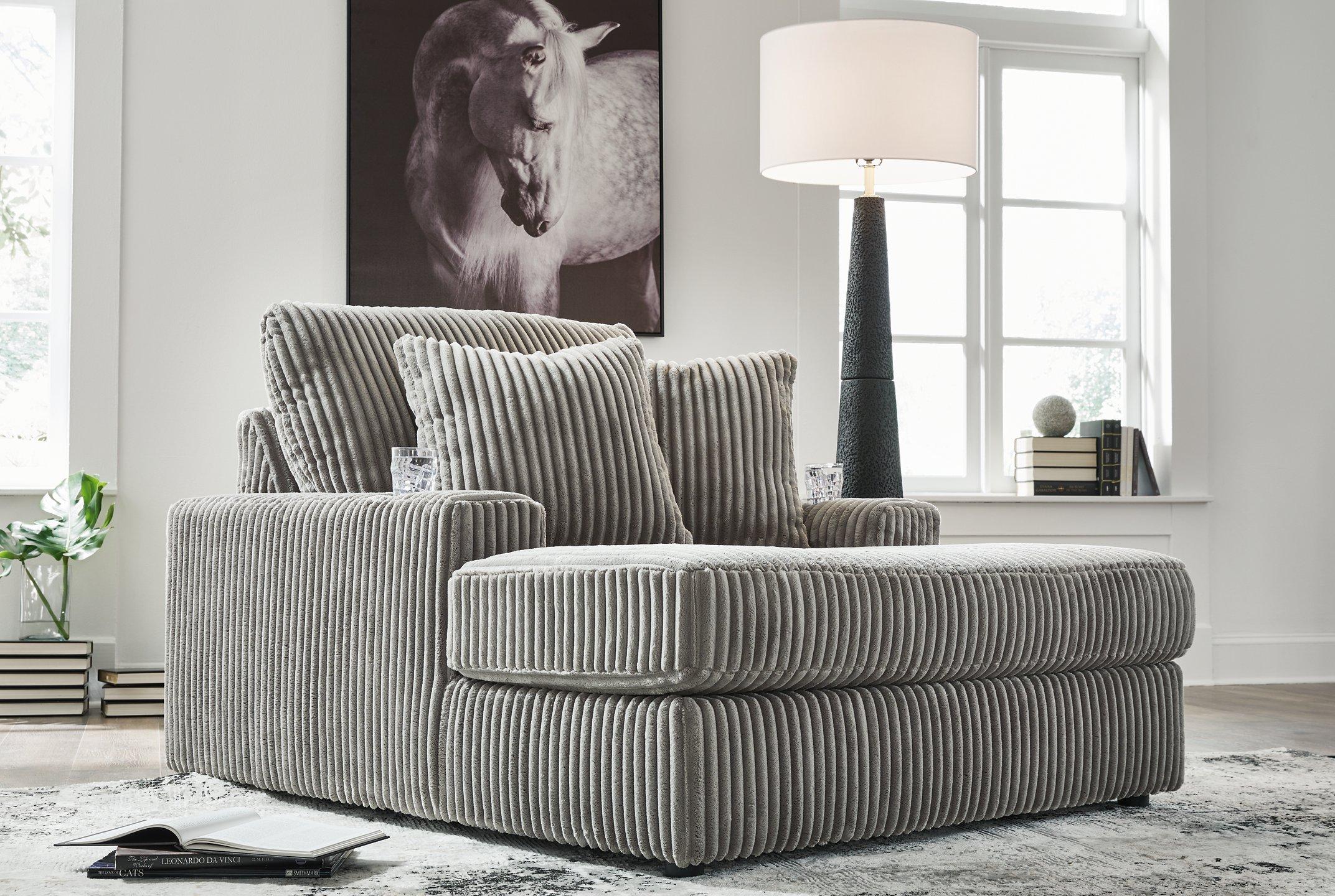 Lindyn Chaise - Image 20