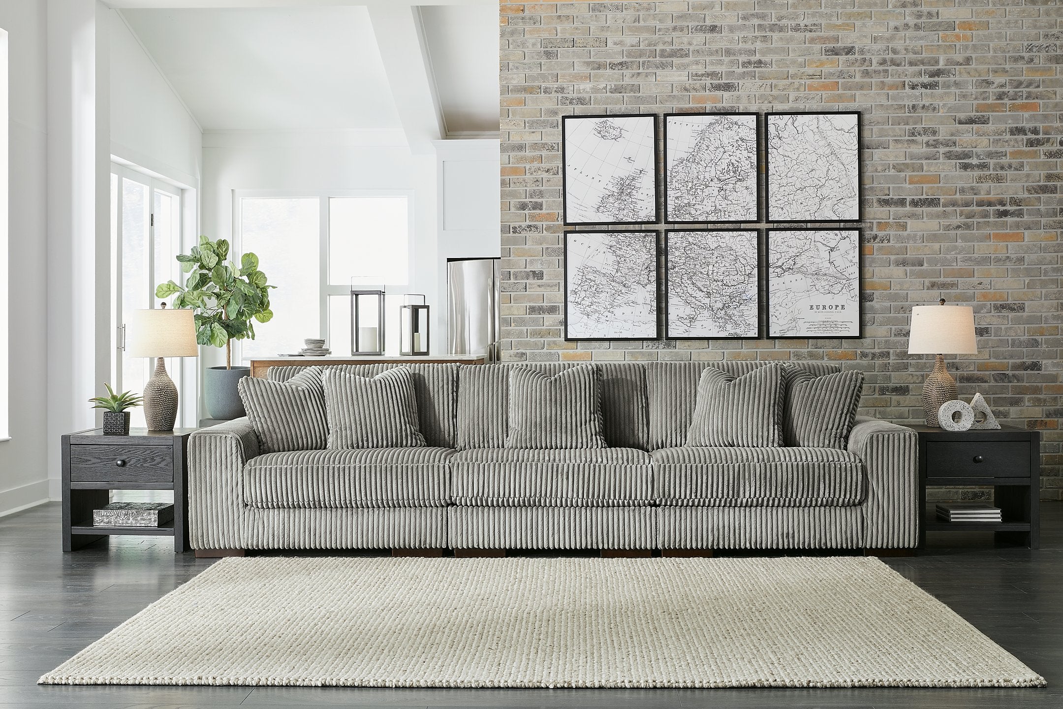 Lindyn Sectional Sofa - Image 15