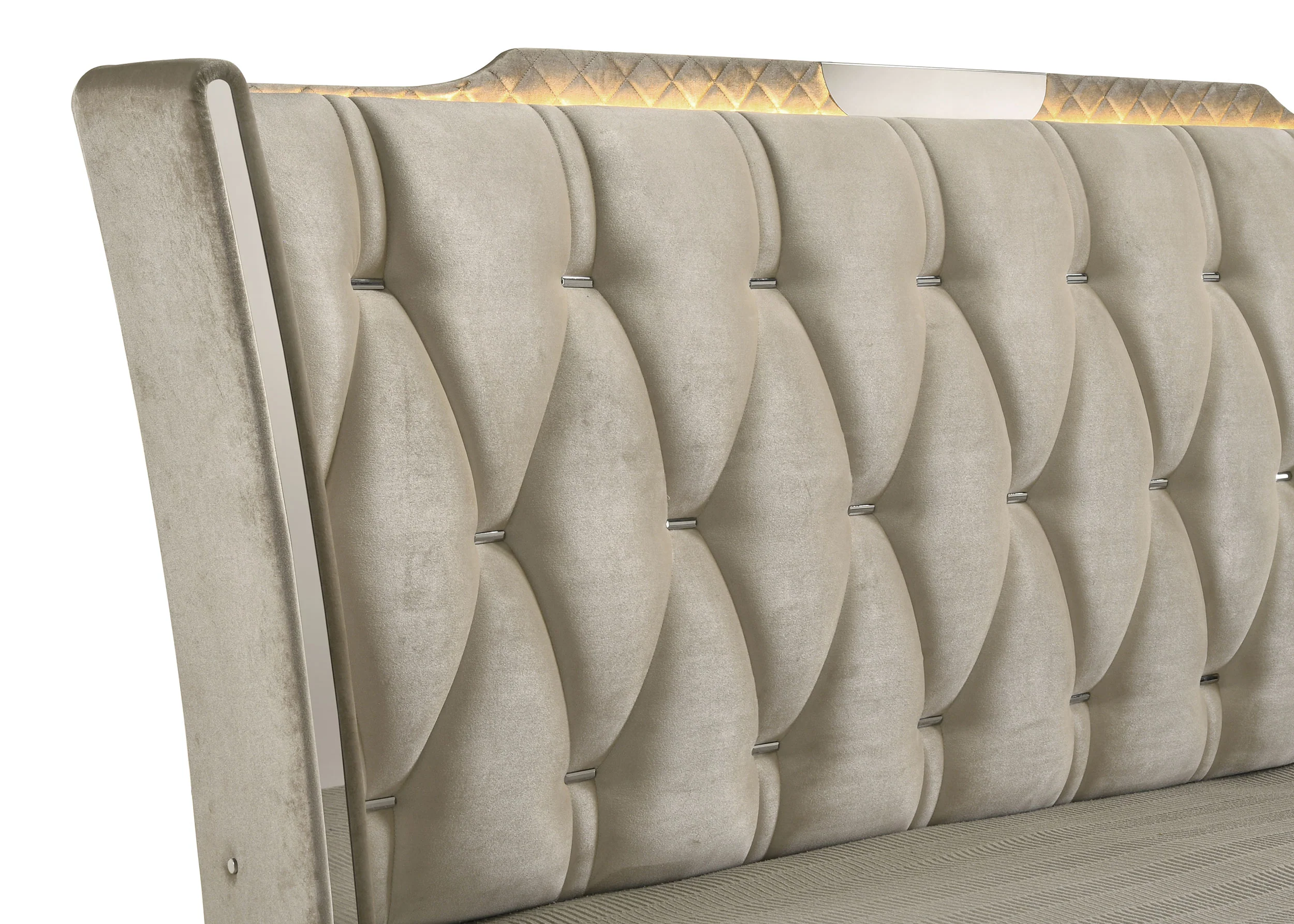 Lorient Wingback Bed with LED Lighting - Image 7