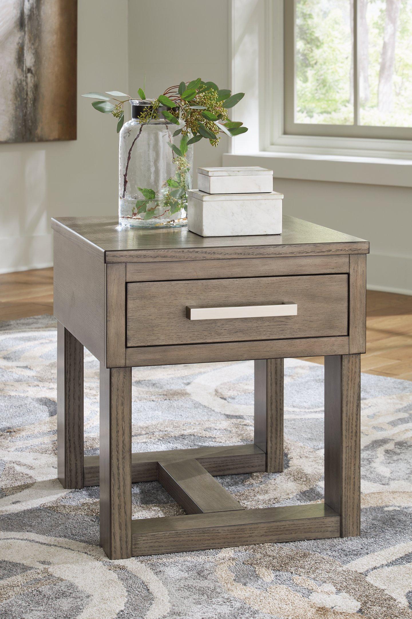 Loyaska End Table - Image 10