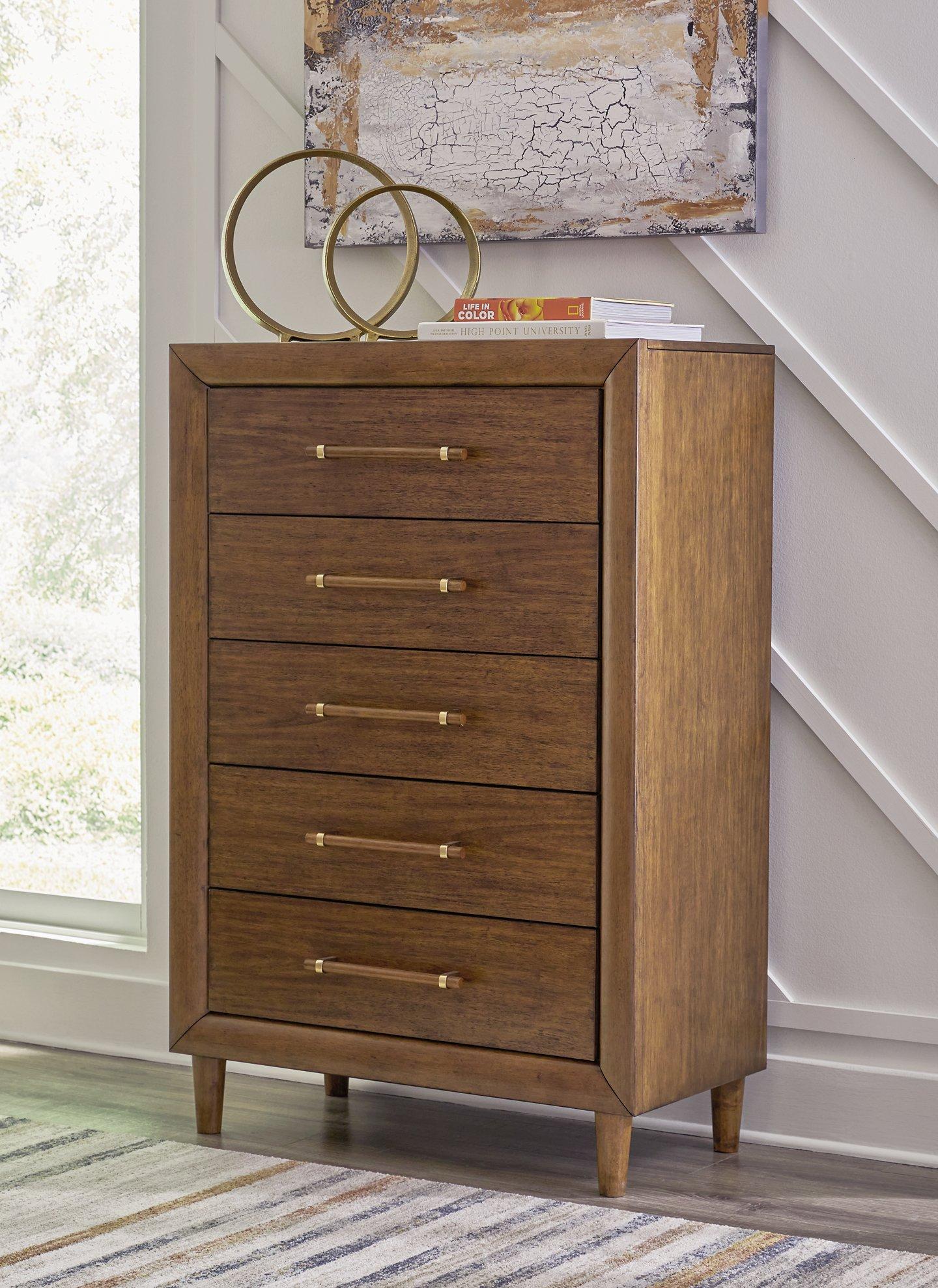 Lyncott Chest of Drawers - Image 2