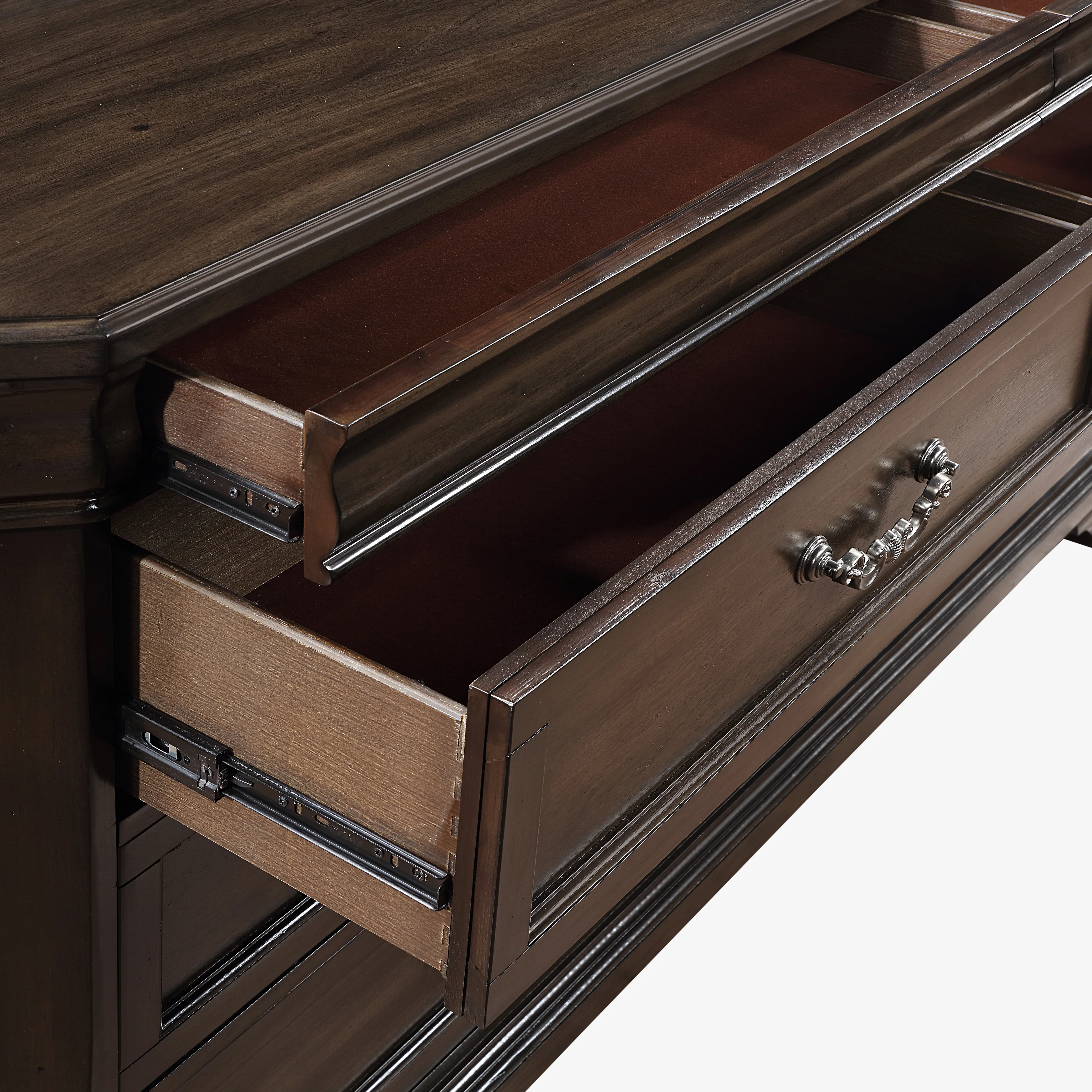Lyndhurst Dresser- Walnut - Image 5
