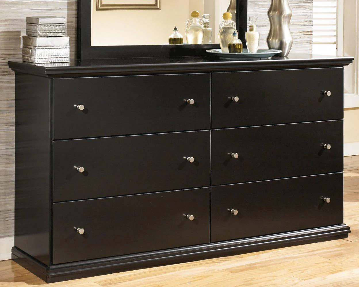 Maribel Dresser - Image 2