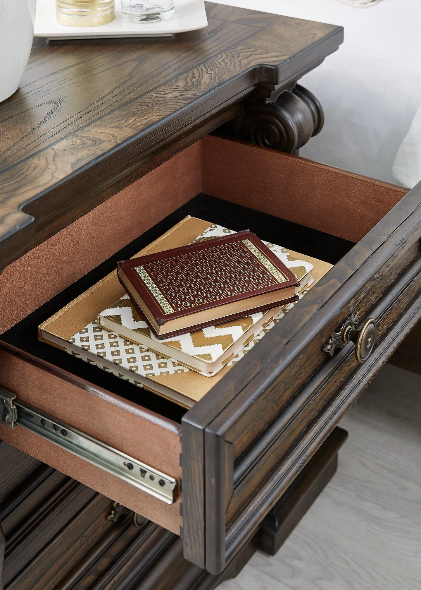 Maylee Bedroom Set - Image 21