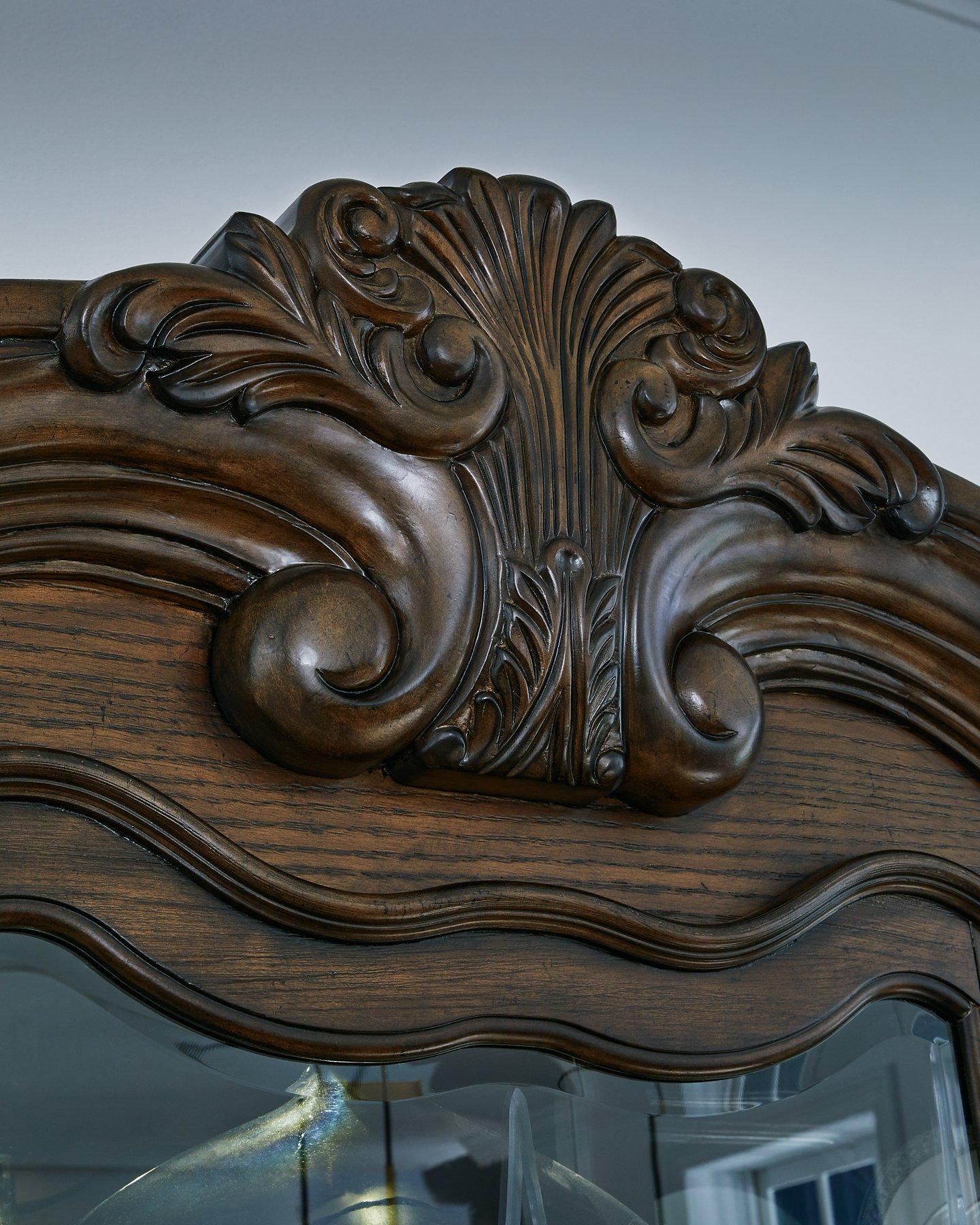 Maylee Dining Buffet and Hutch - Image 15