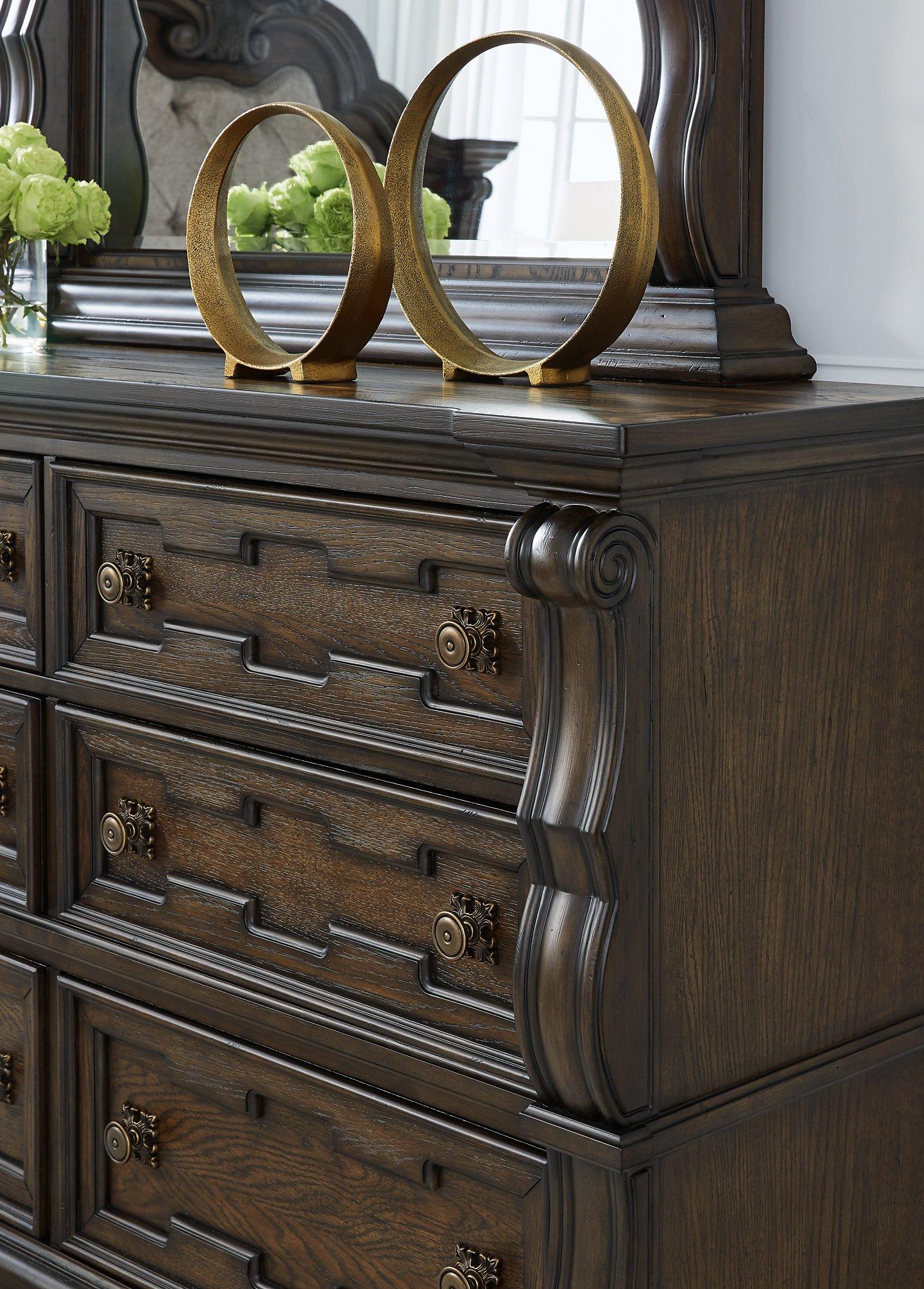 Maylee Dresser and Mirror - Image 10