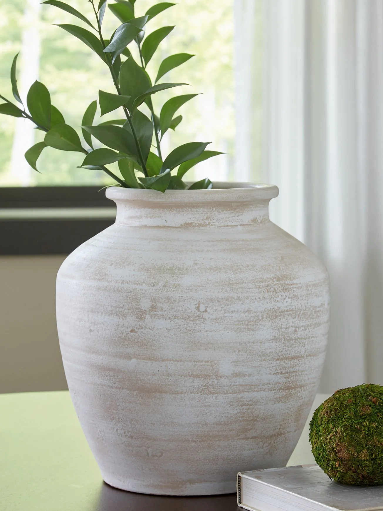 Meadie Vase - Image 11