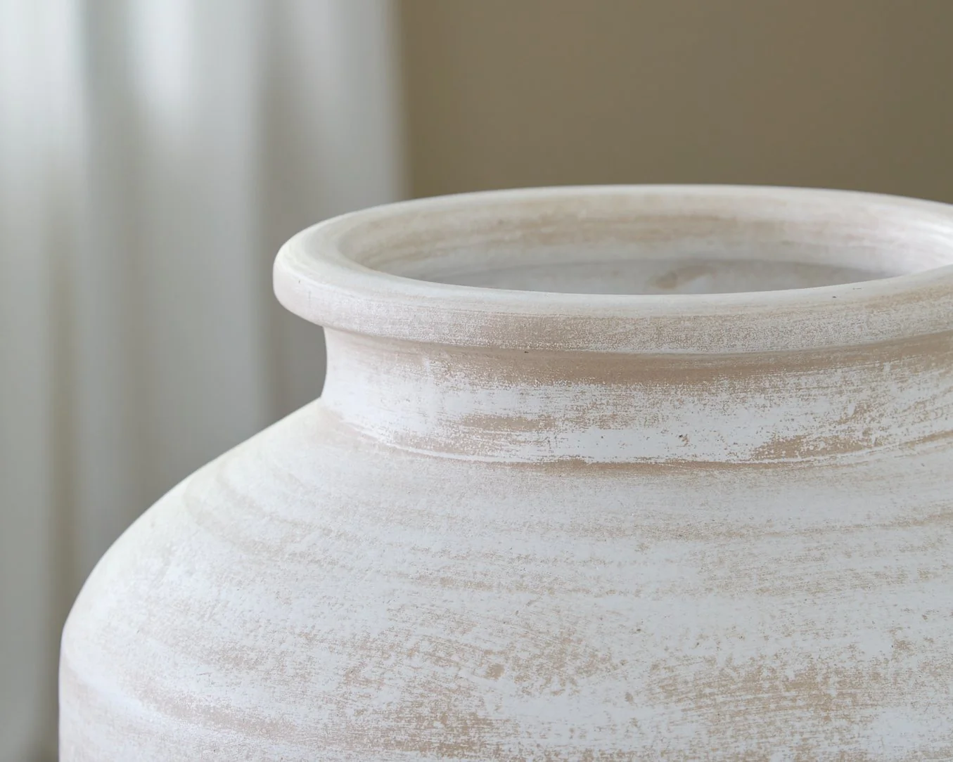 Meadie Vase - Image 13