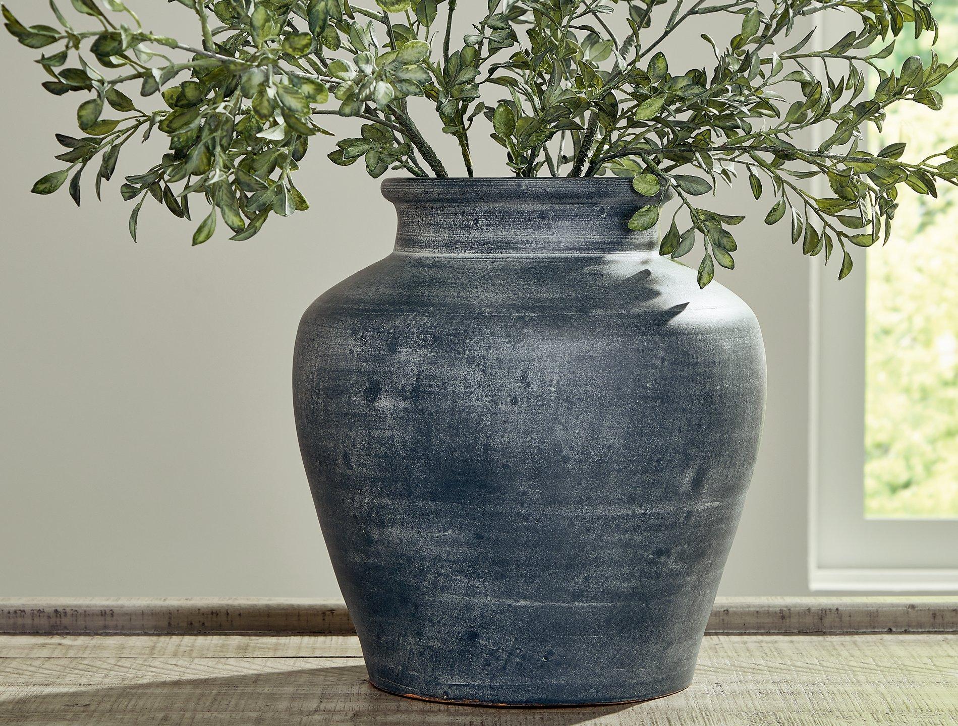 Meadie Vase - Image 2