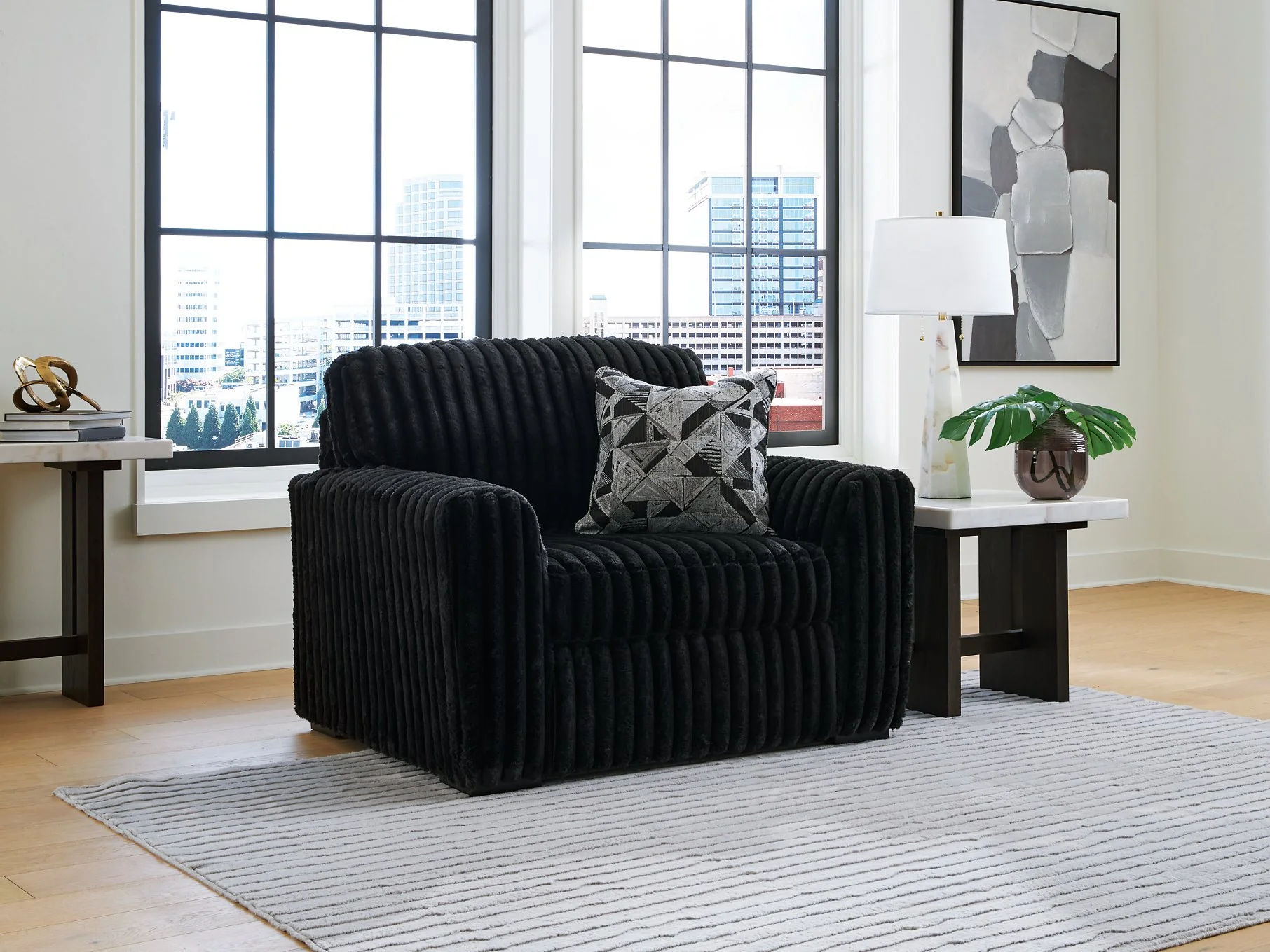 Midnight-Madness Oversized Chair - Image 7