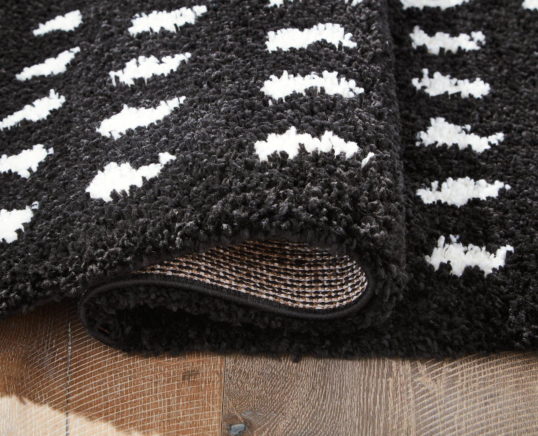 Minston 5' x 7' Rug - Image 6