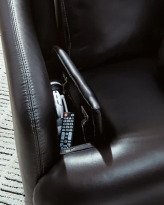 Modmax II Swivel Glider Recliner - Image 10