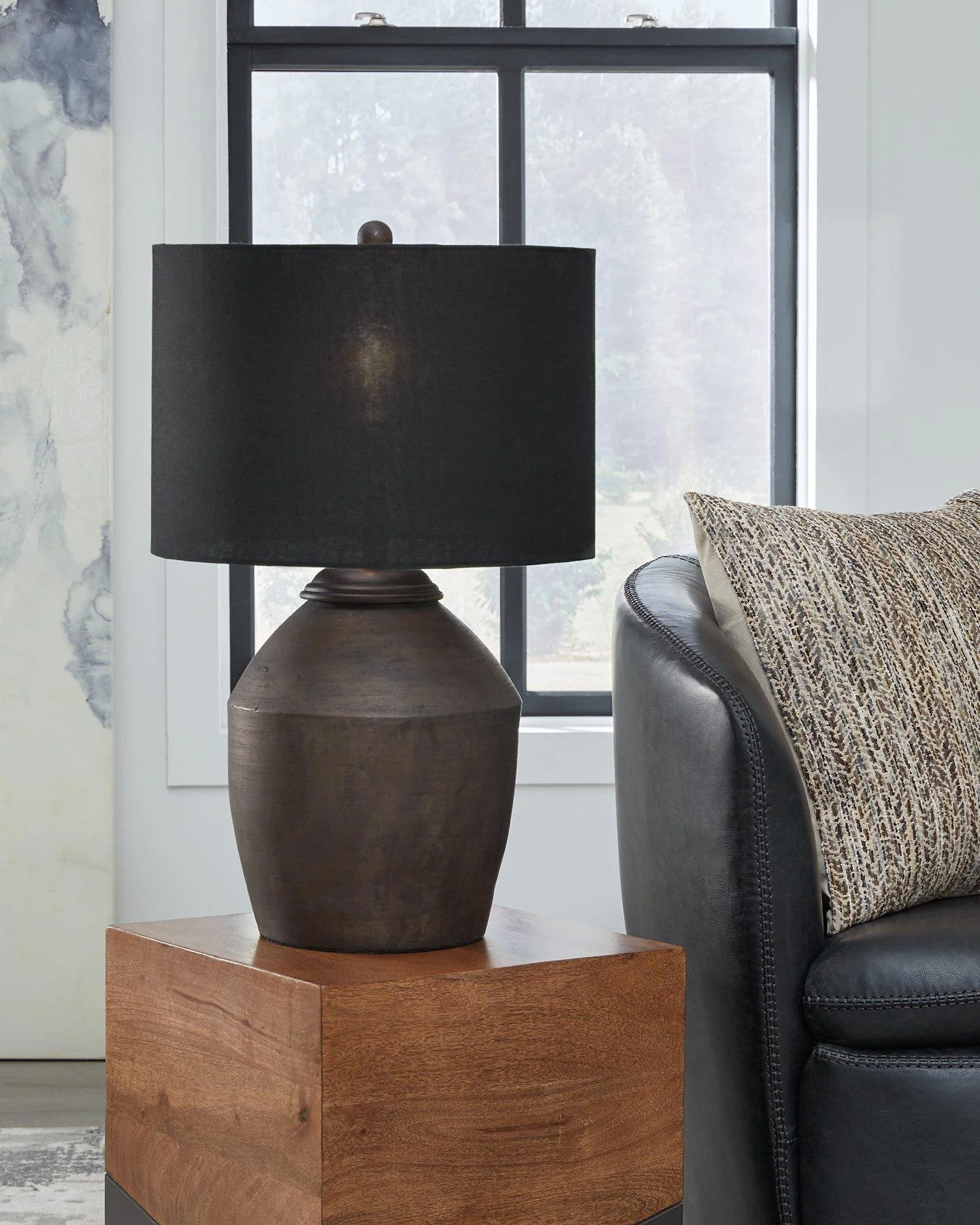 Naareman Table Lamp - Image 2