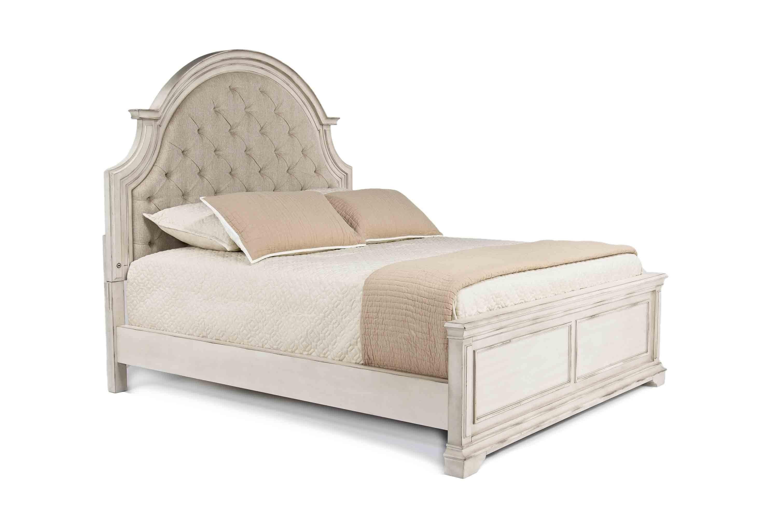 New Classic Furniture Anastasia King Bed in Royal Classic - Image 3