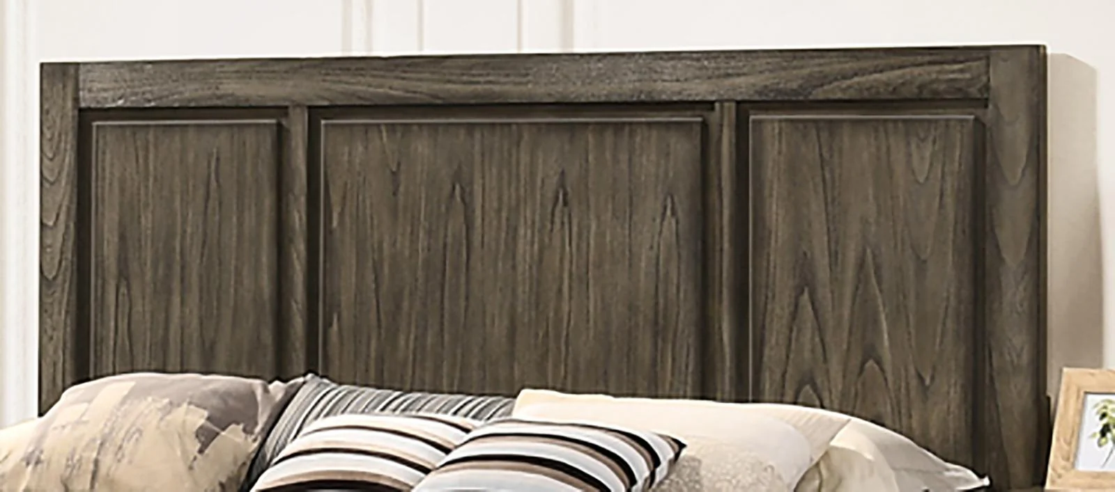 New Classic Furniture Ashland Queen Panel Bed in Rustic Brown - Image 5