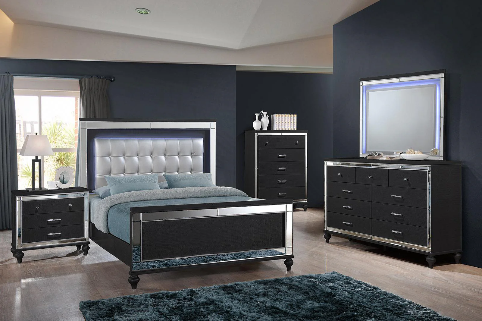 New Classic Furniture Valentino 5 Drawer Chest in Black - Image 2