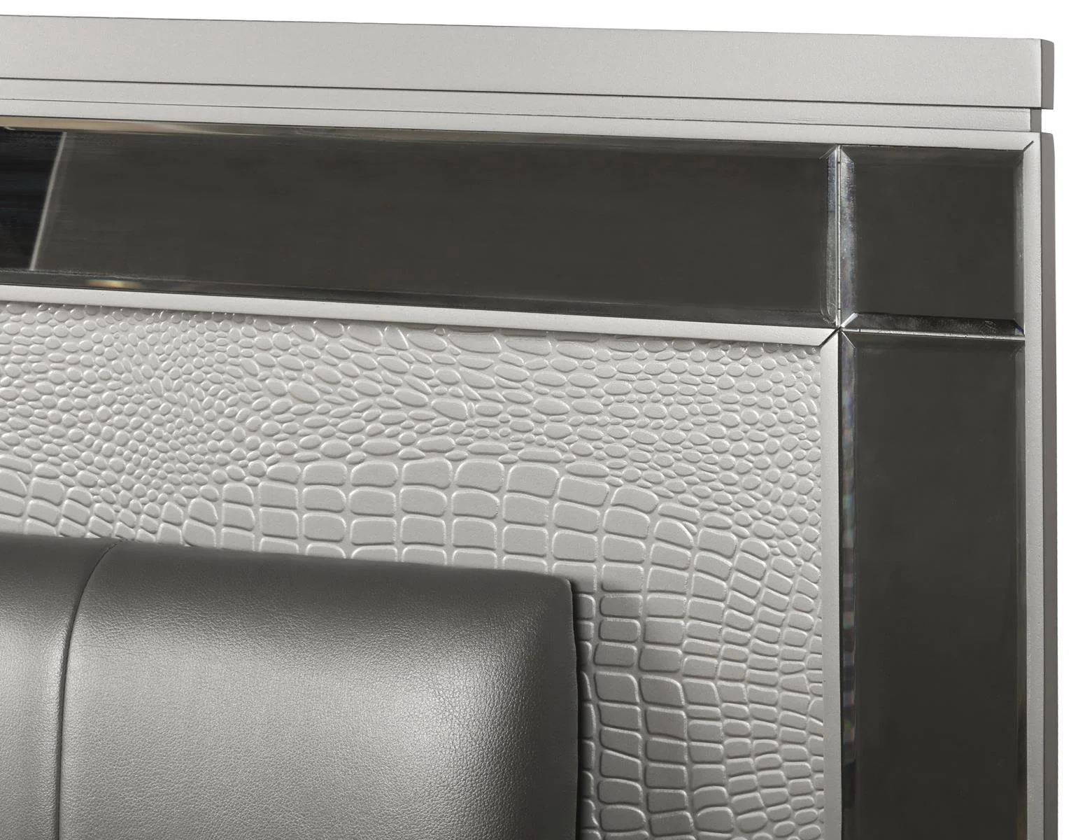 New Classic Furniture Valentino Queen Upholstered Lighted Bed in Silver - Image 4