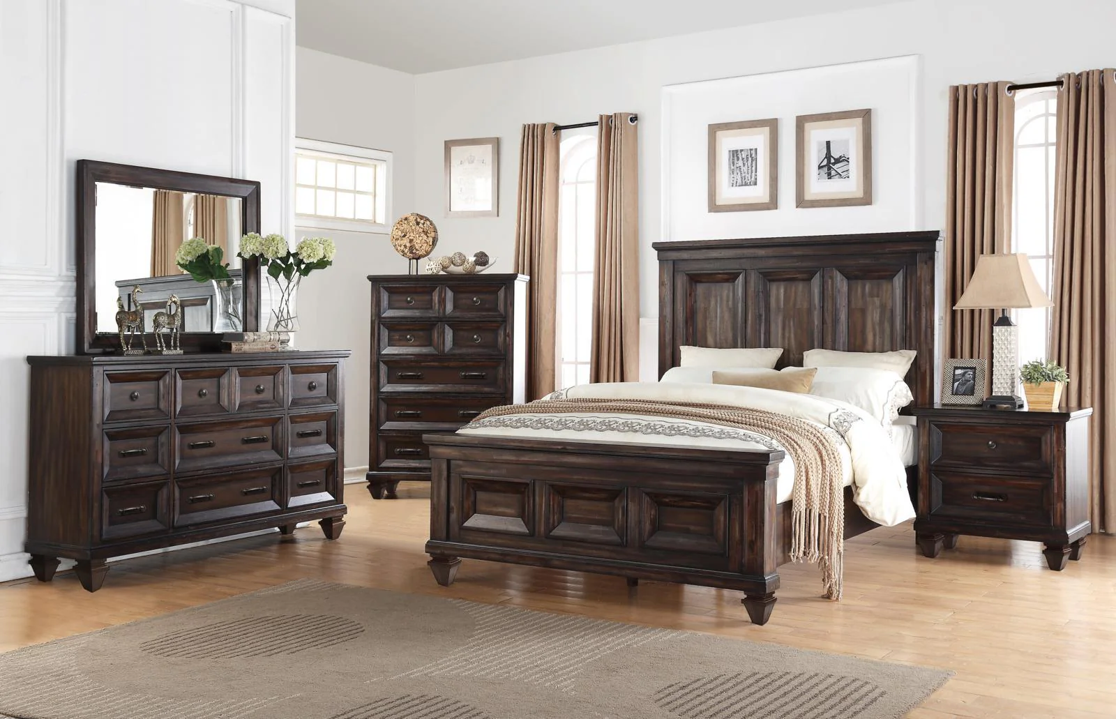 New Classic Sevilla Queen Bed in Walnut - Image 2