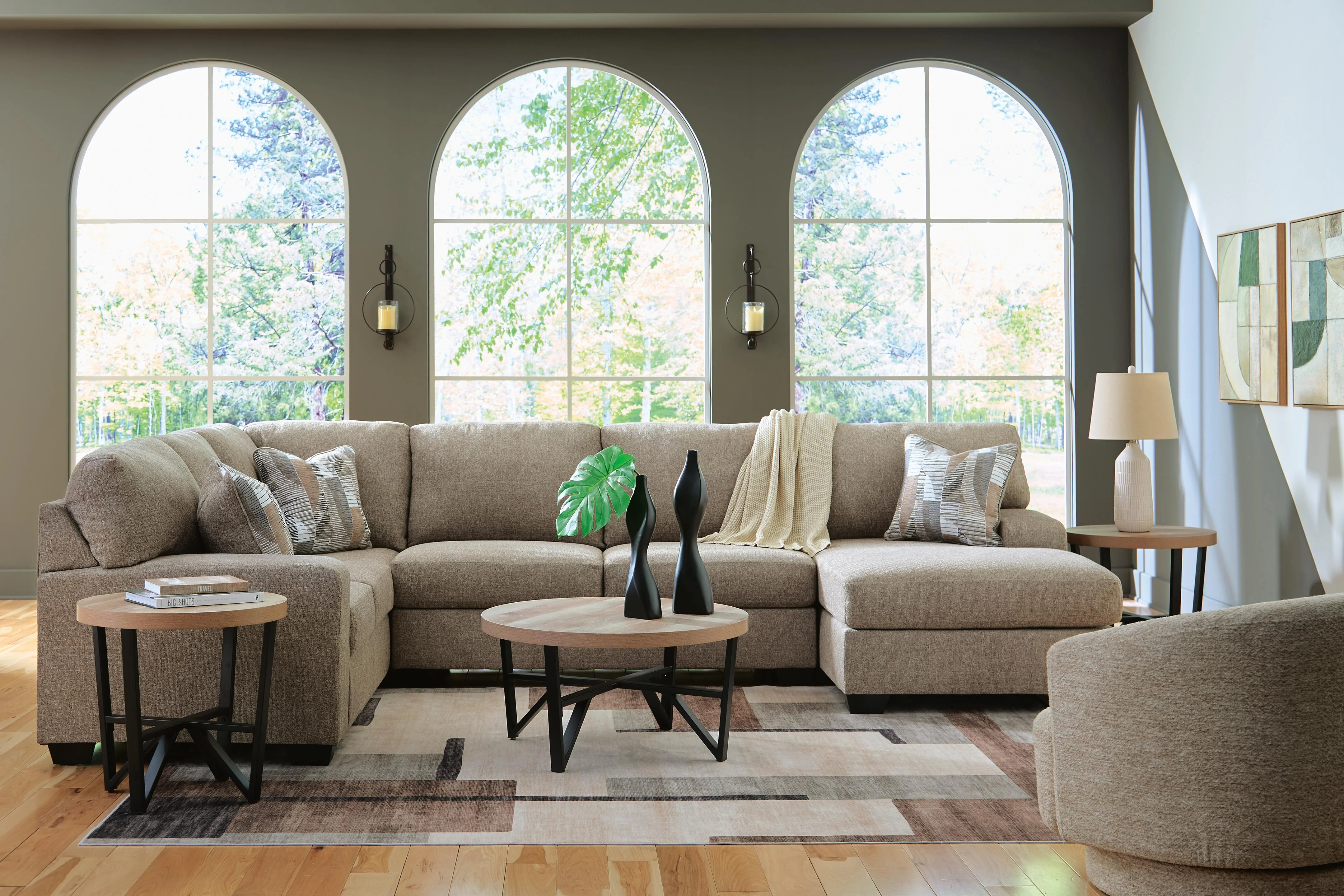 Newellen Sectional with Chaise - Image 28