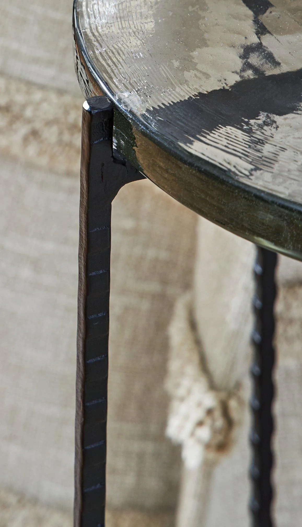 Newgoren Accent Table - Image 5