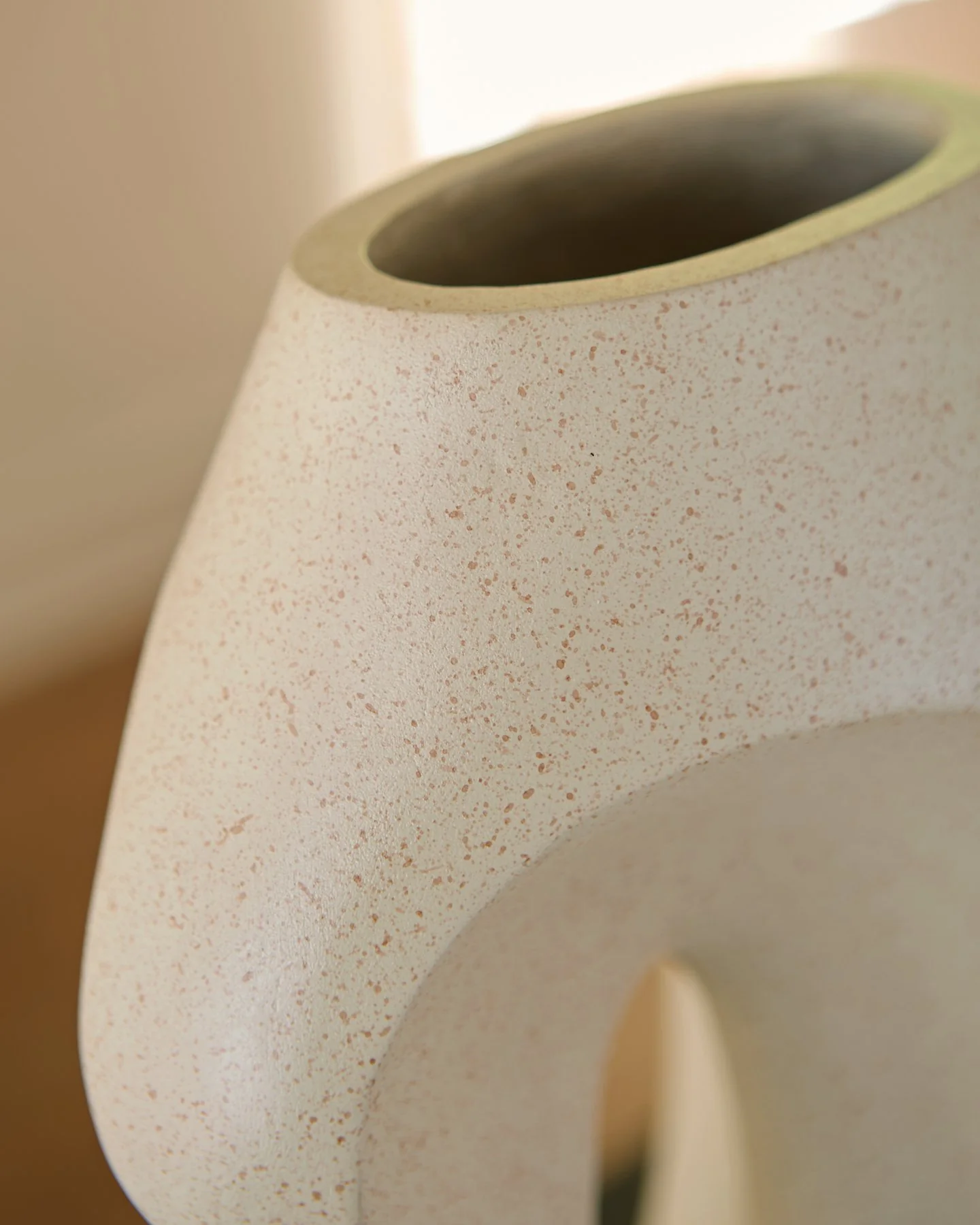 Odion Vase - Image 9