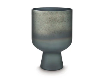 Pennmore Vase - Image 8
