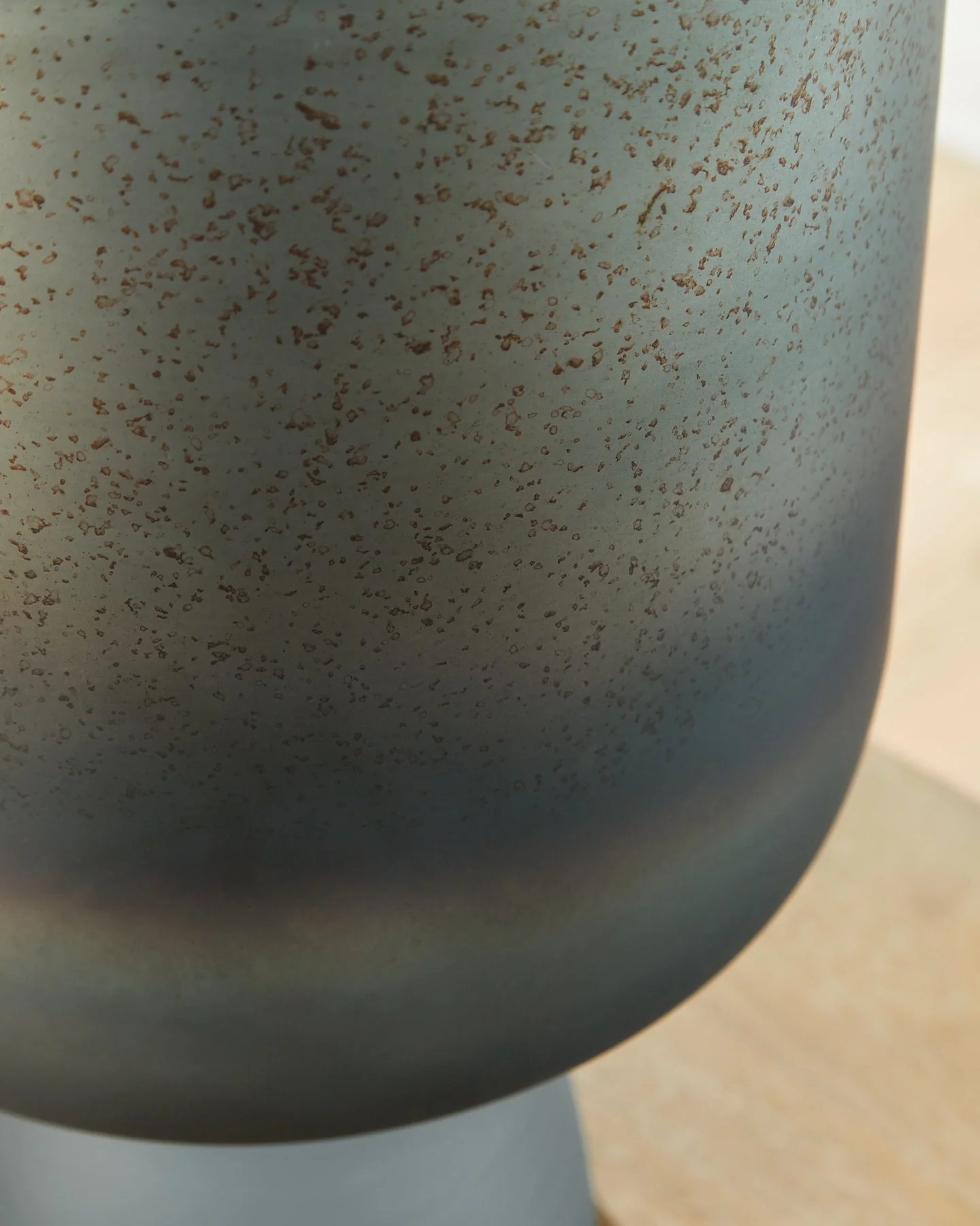 Pennmore Vase - Image 9