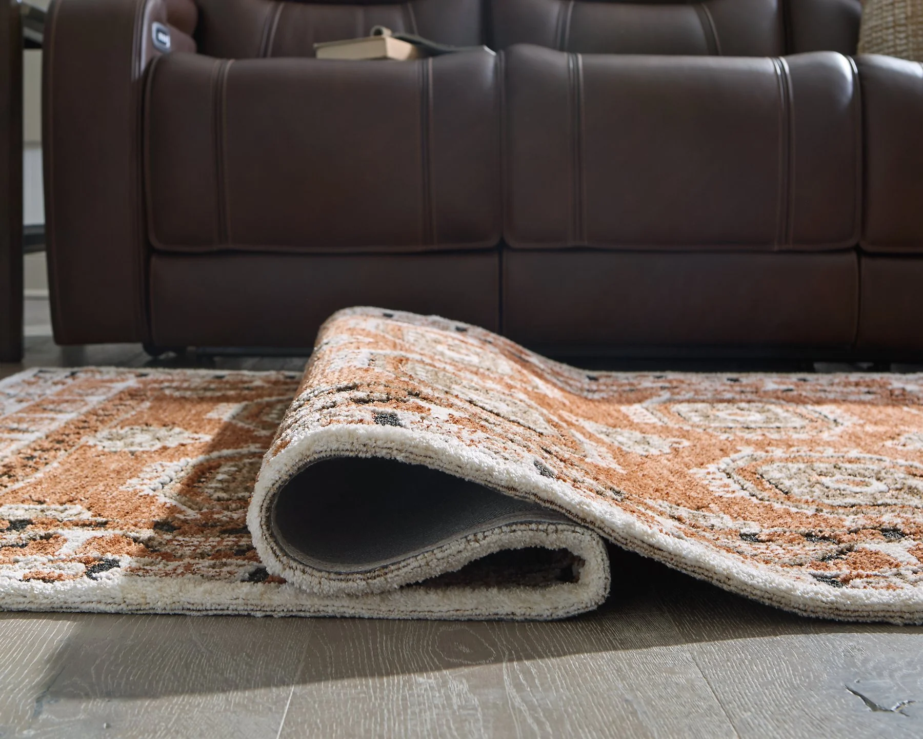 Qaabiz Area Rug - Image 4