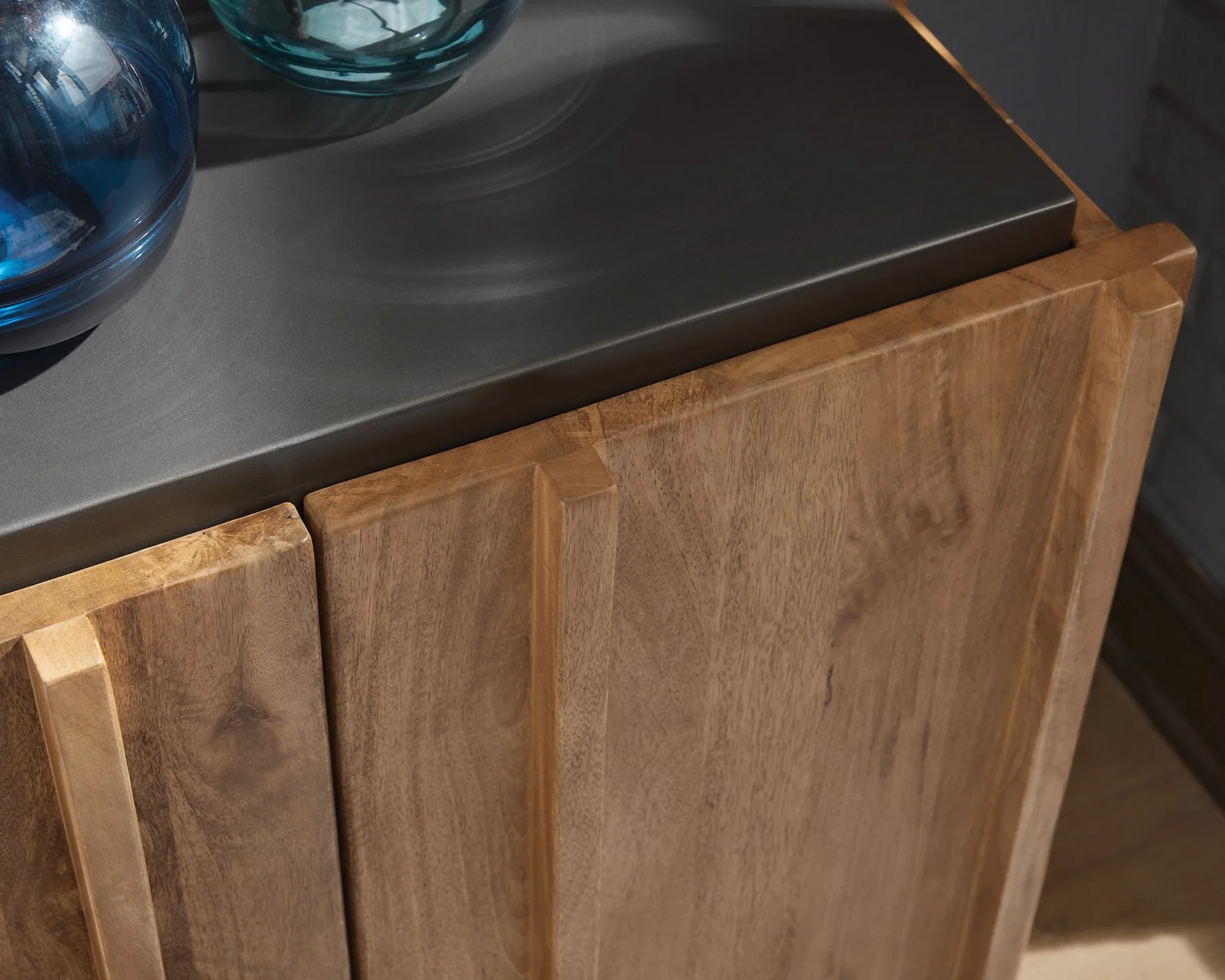 Quintavious Accent Cabinet - Image 7