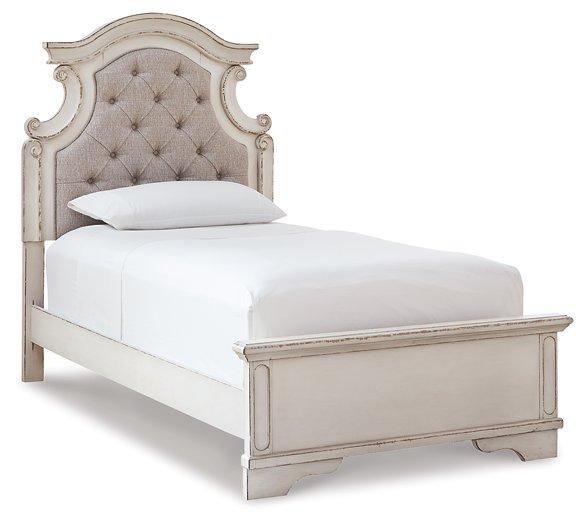 Realyn Bed - Image 21