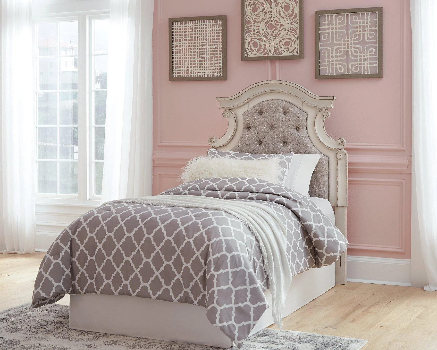 Realyn Bed - Image 39