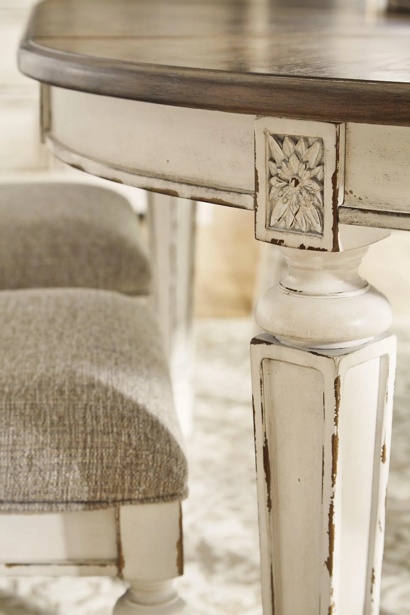 Realyn Dining Room Set - Image 36