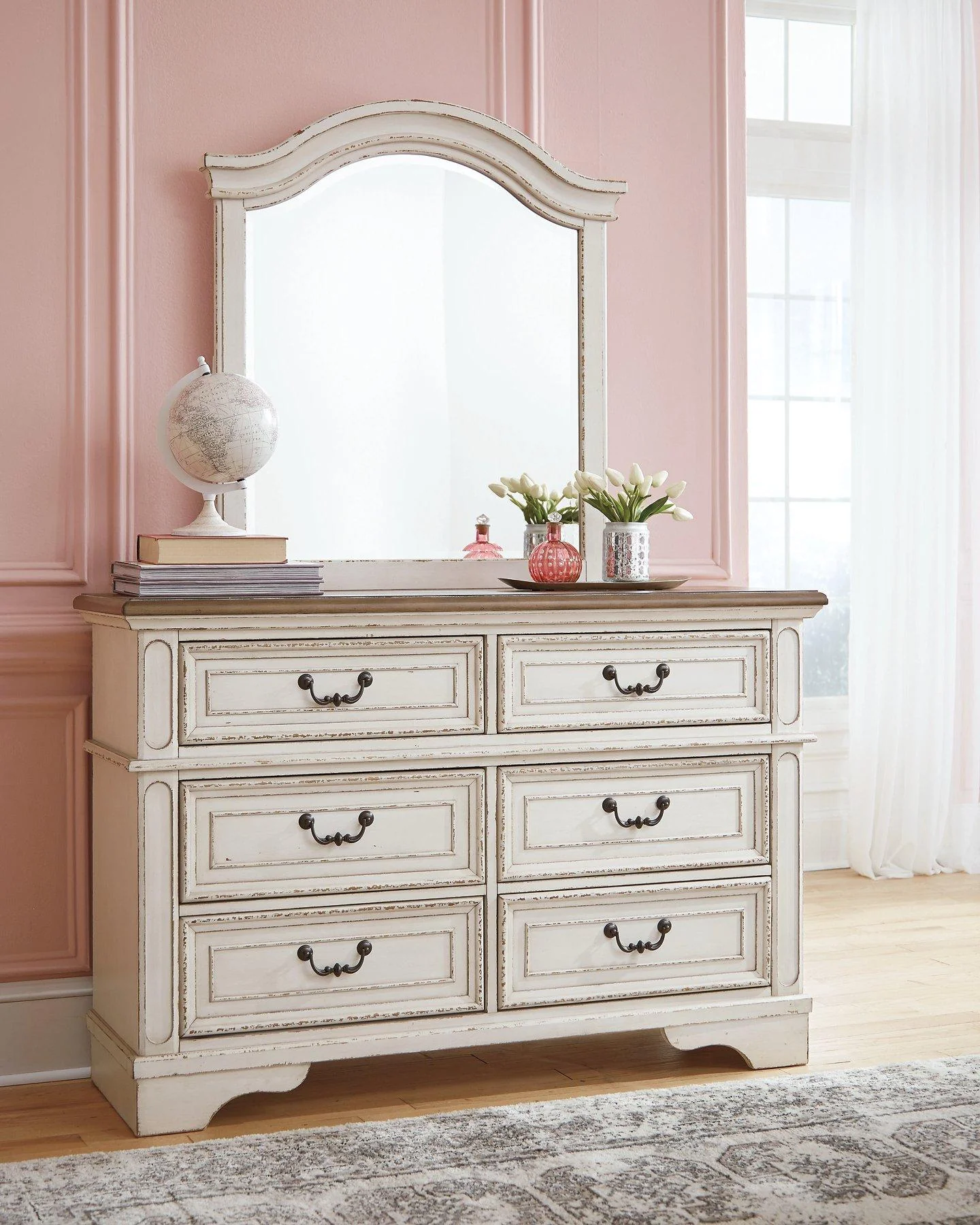 Realyn Dresser and Mirror - Image 20
