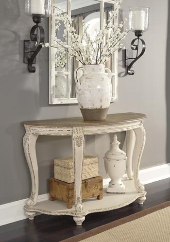 Realyn Sofa Table - Image 3