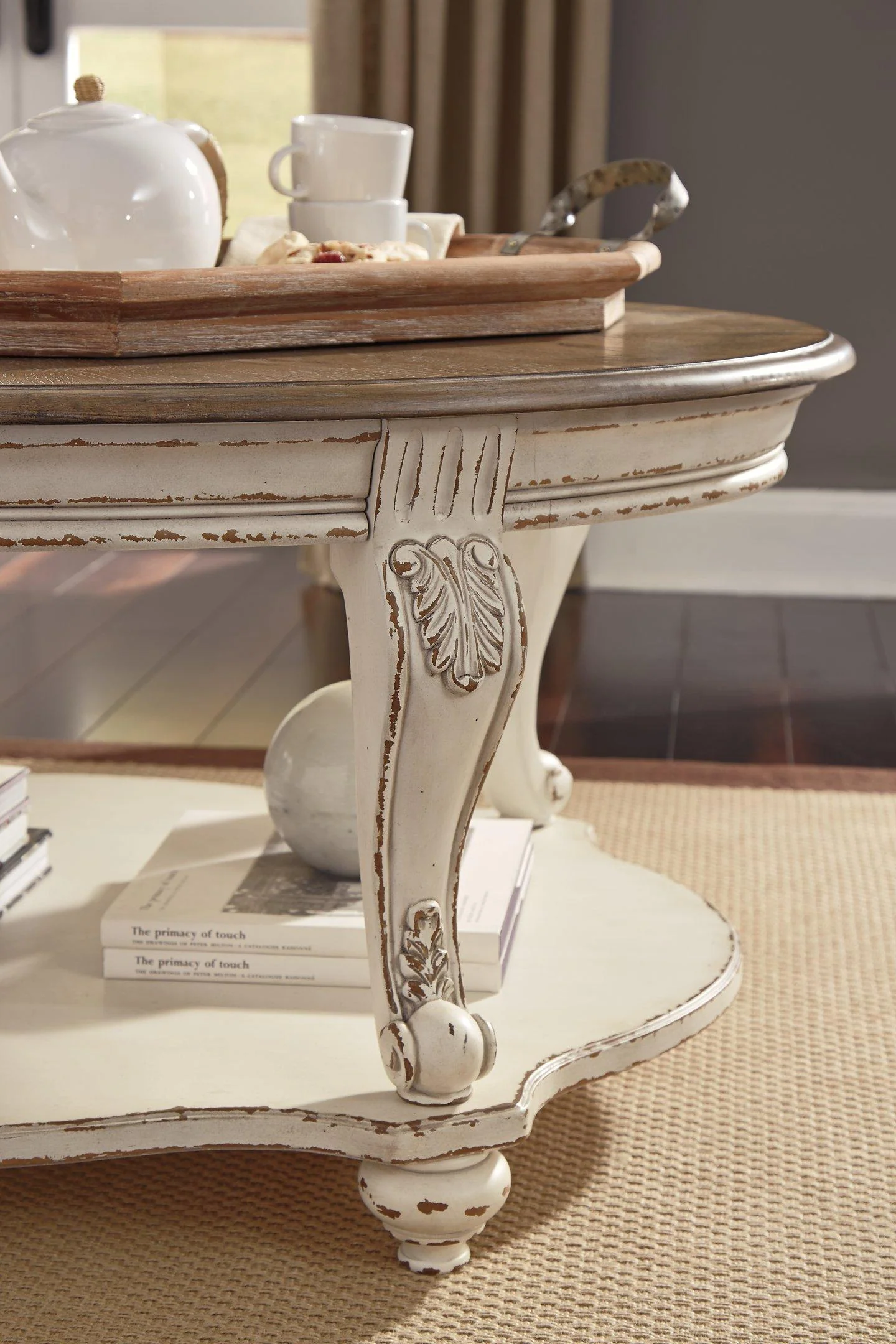 Realyn Table Set - Image 9