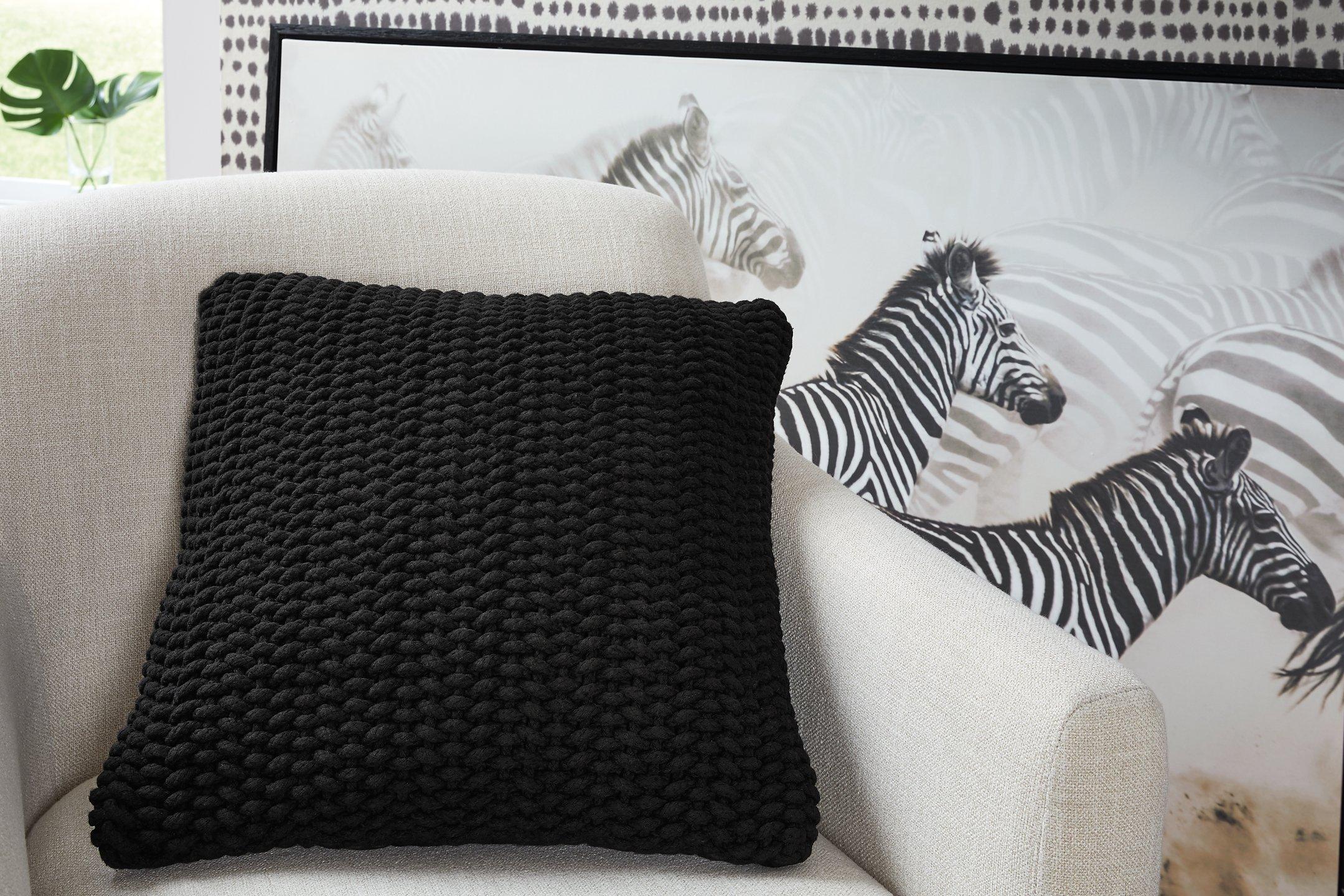 Renemore Pillow - Image 2