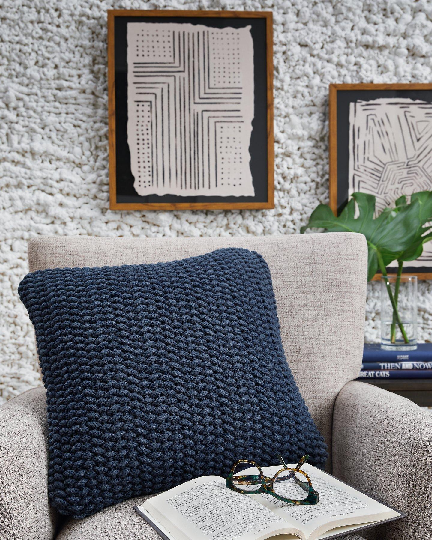 Renemore Pillow (Set of 4) - Image 8